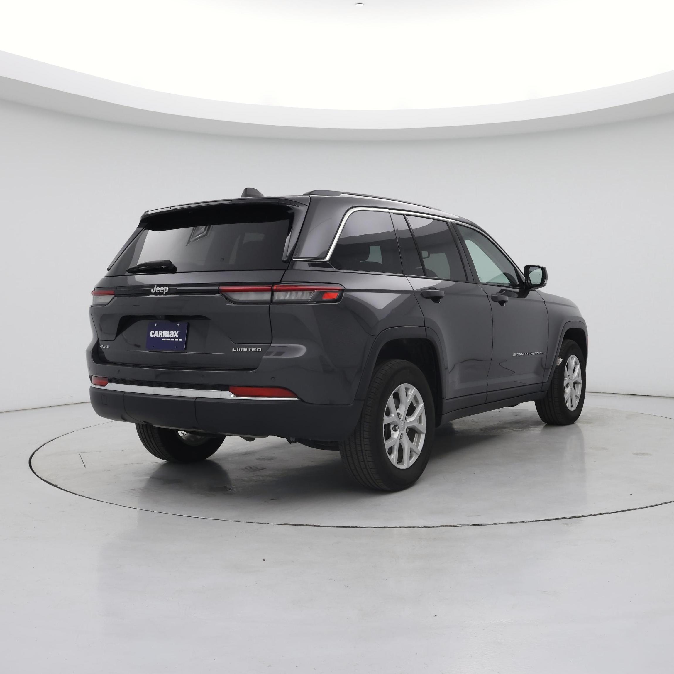 Thumbnail: 2023 Jeep Grand Cherokee - 8