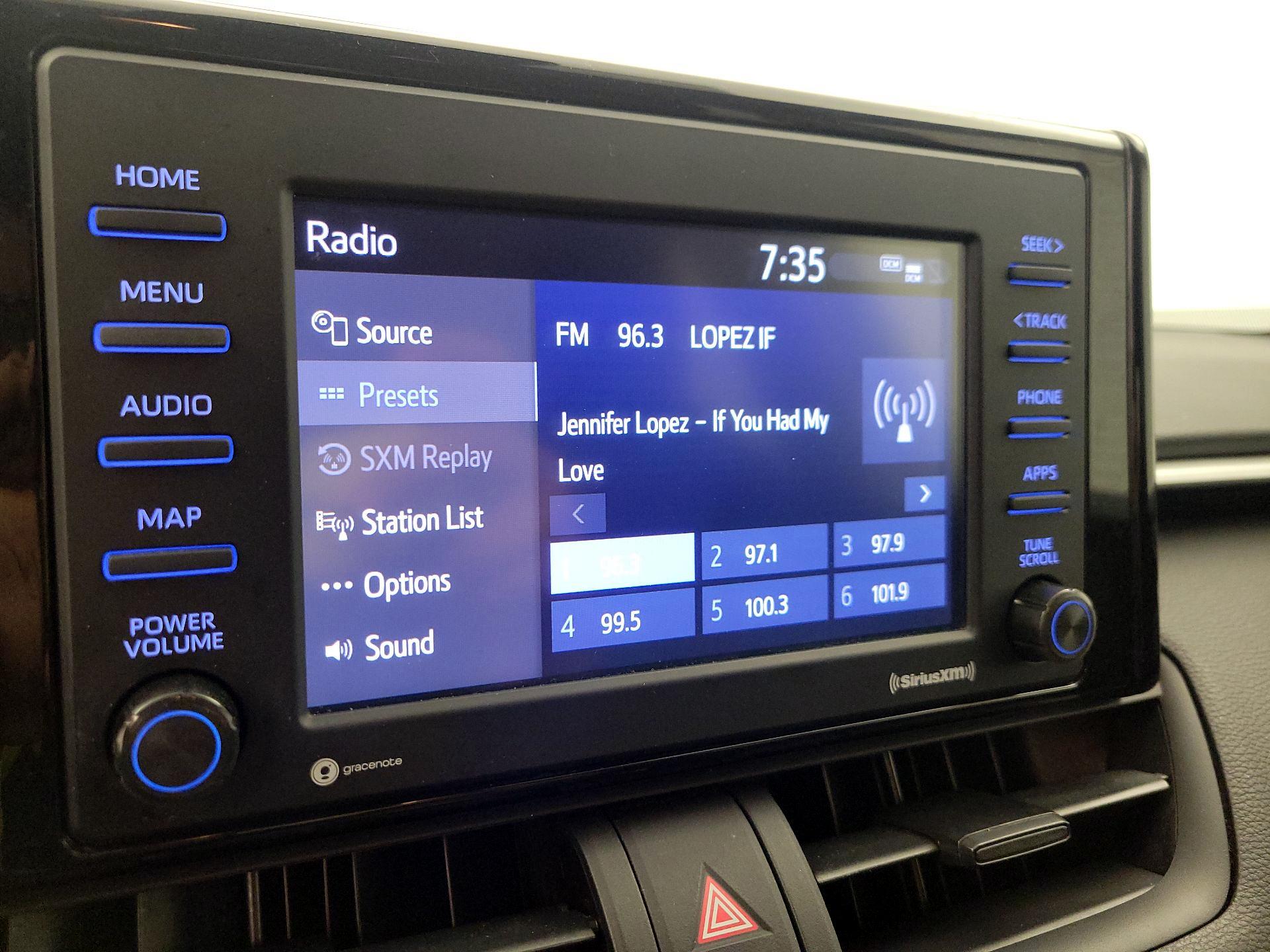 Thumbnail: 2021 Toyota RAV4 - 15