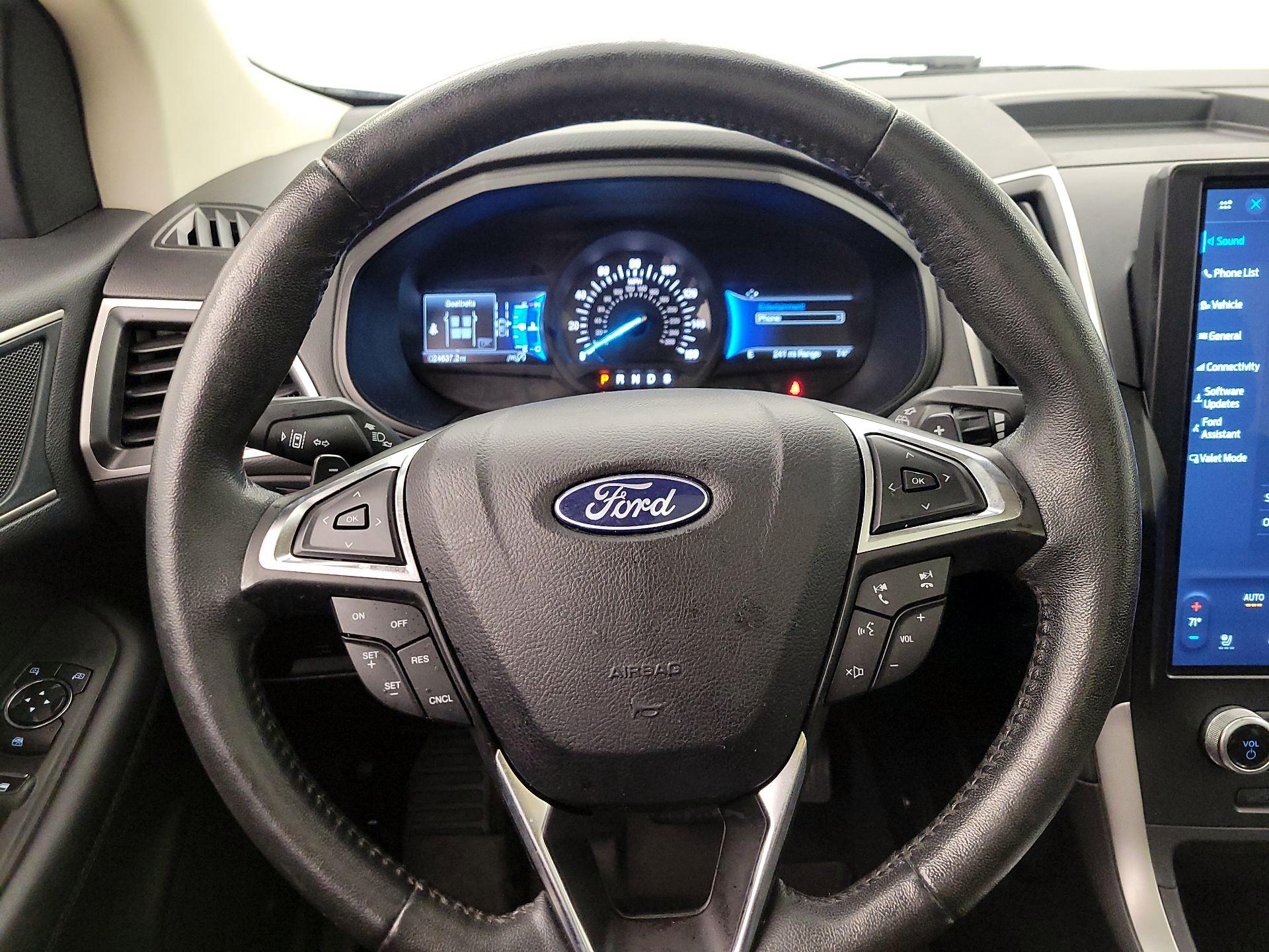 Thumbnail: 2024 Ford Edge - 10