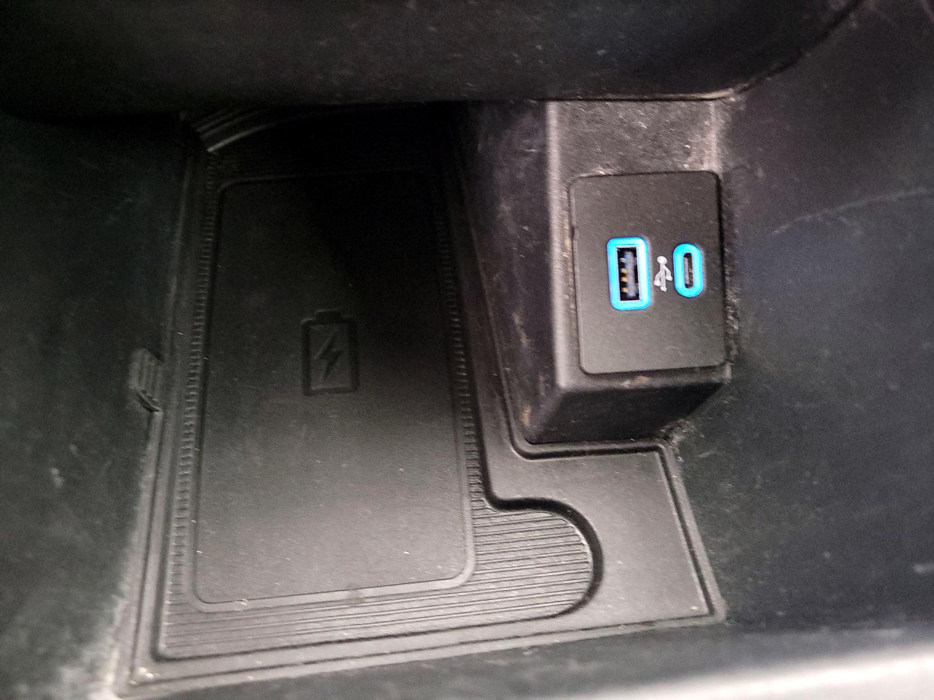 Thumbnail: 2024 Ford Edge - 18