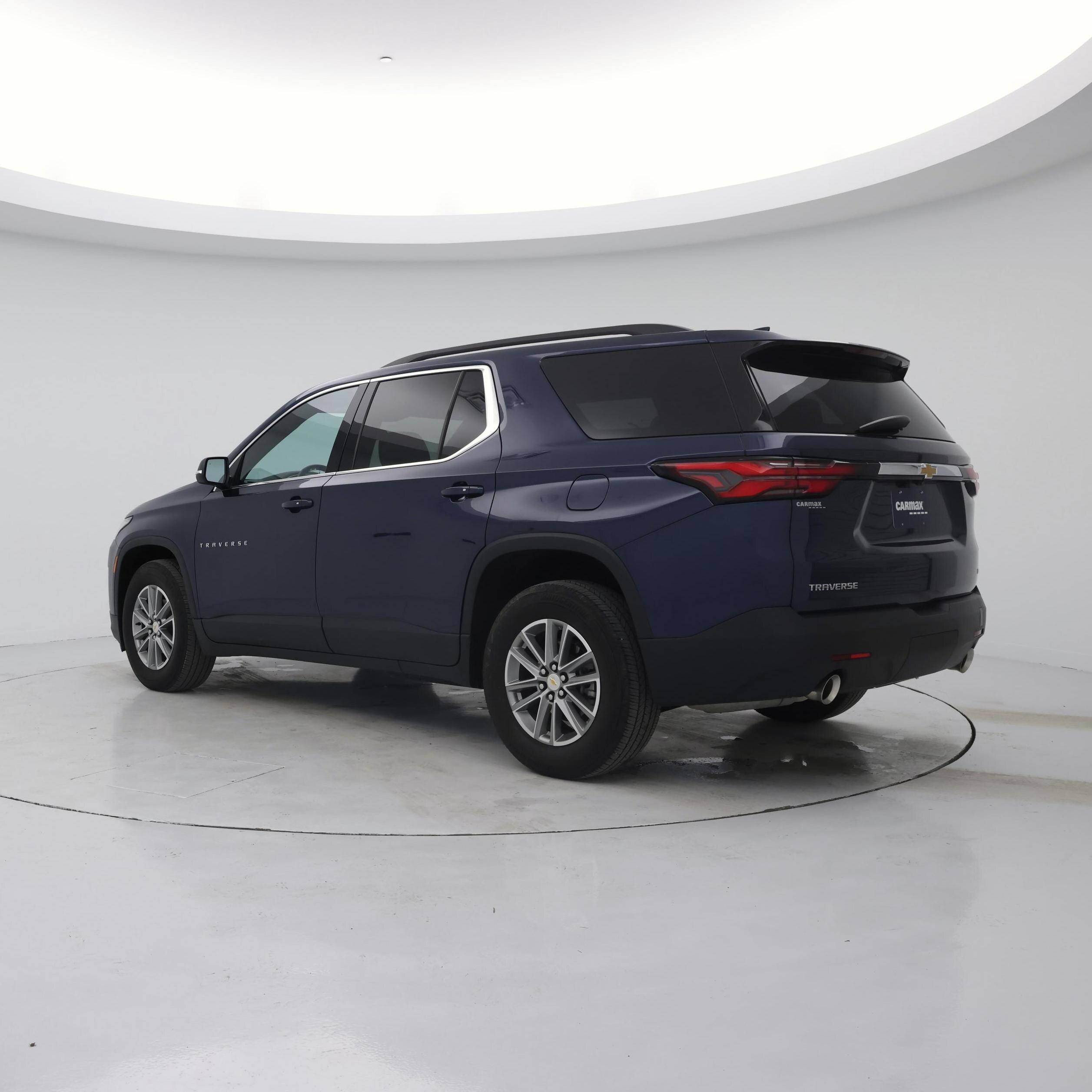 Thumbnail: 2023 Chevrolet Traverse - 2