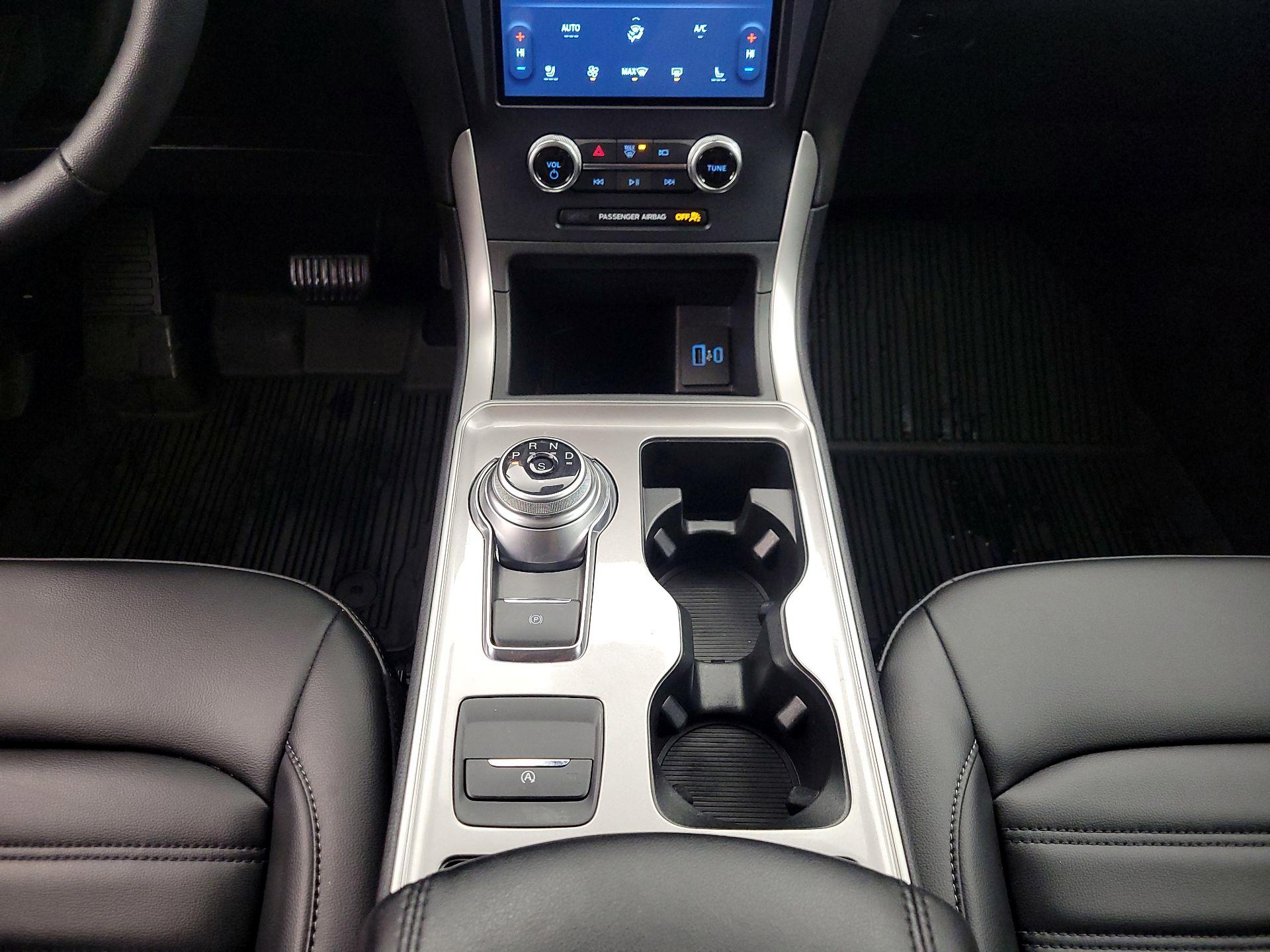 Thumbnail: 2023 Ford Edge - 17