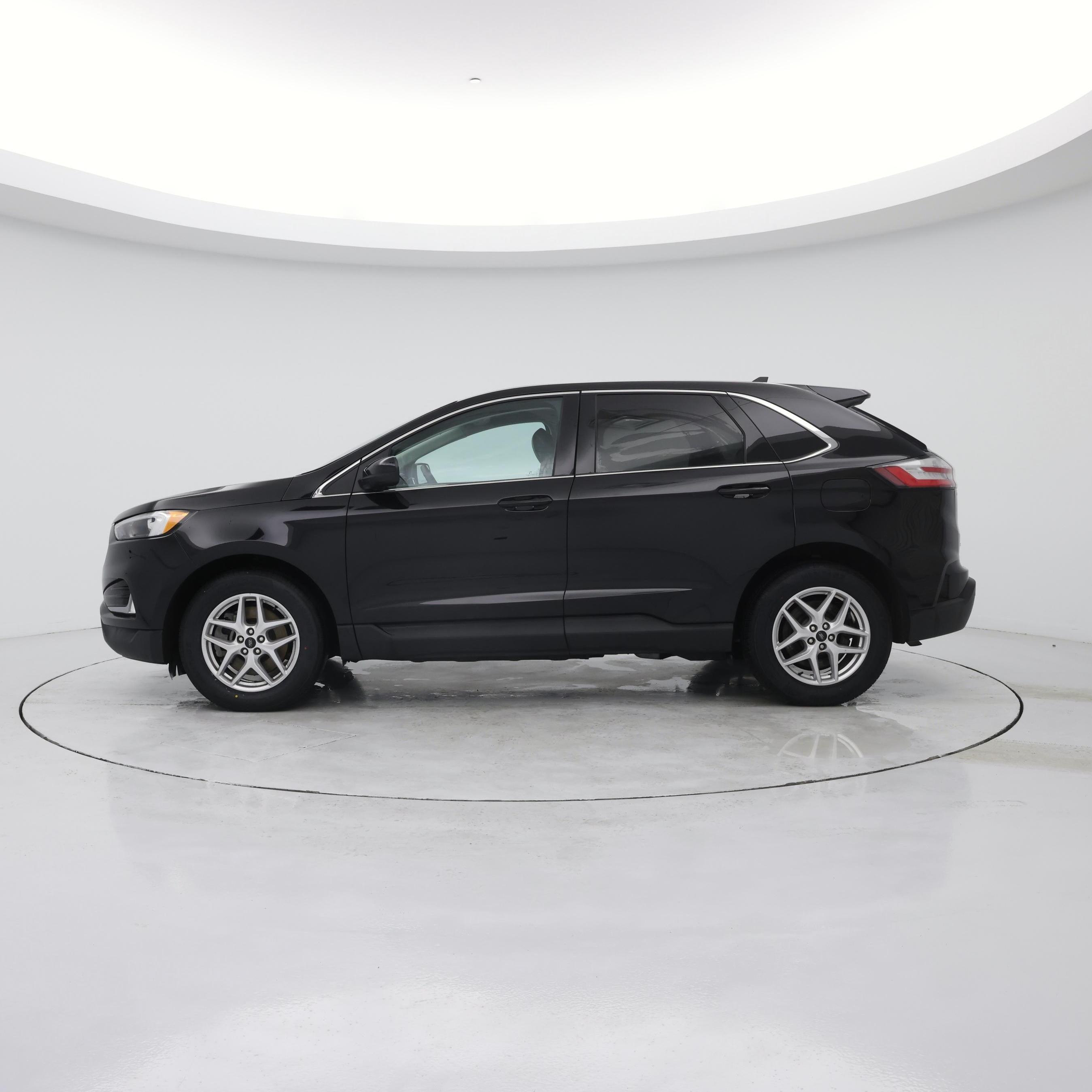 Thumbnail: 2023 Ford Edge - 3