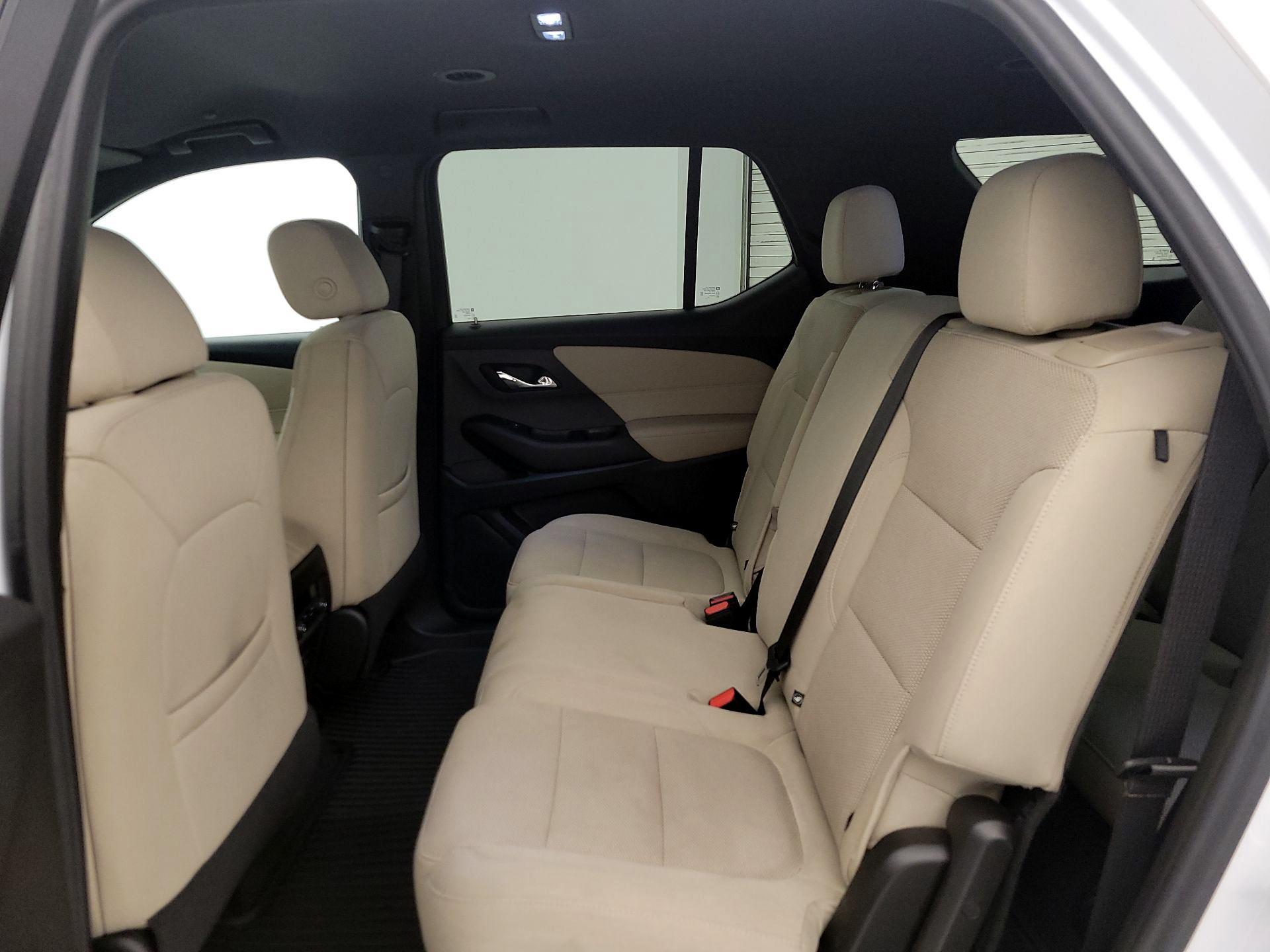 Thumbnail: 2023 Chevrolet Traverse - 19