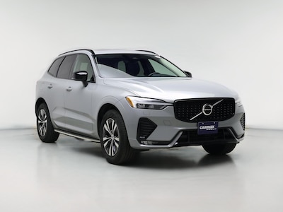 2024 Volvo XC60 B5 Core Dark Theme