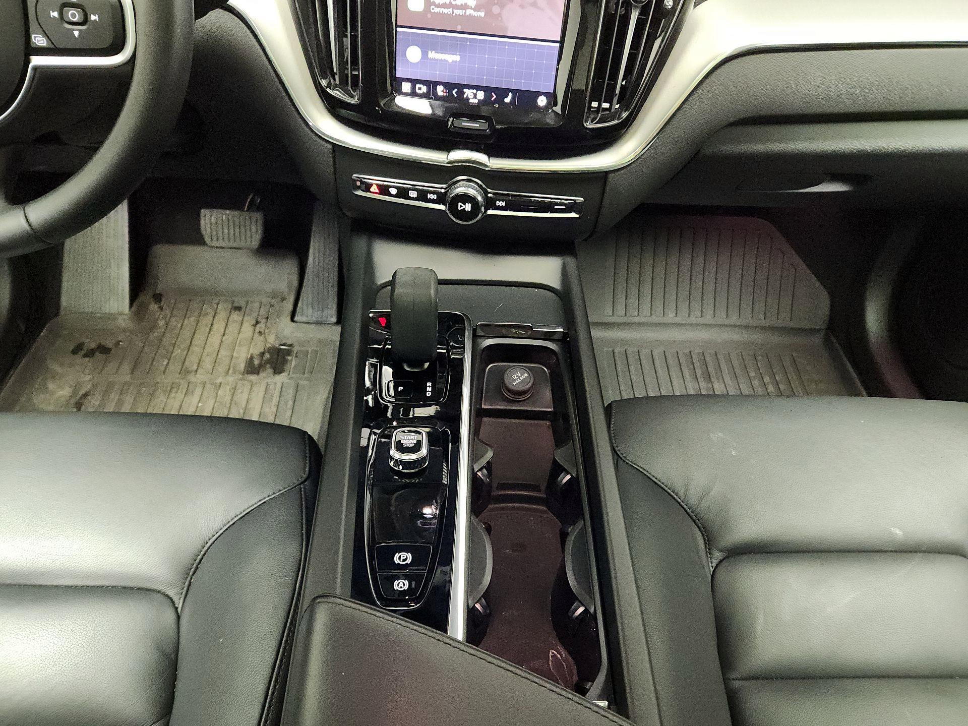 Thumbnail: 2024 Volvo XC60 - 18