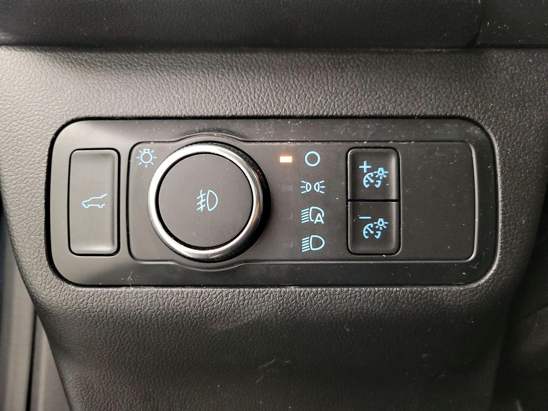 Thumbnail: 2022 Ford Escape - 13