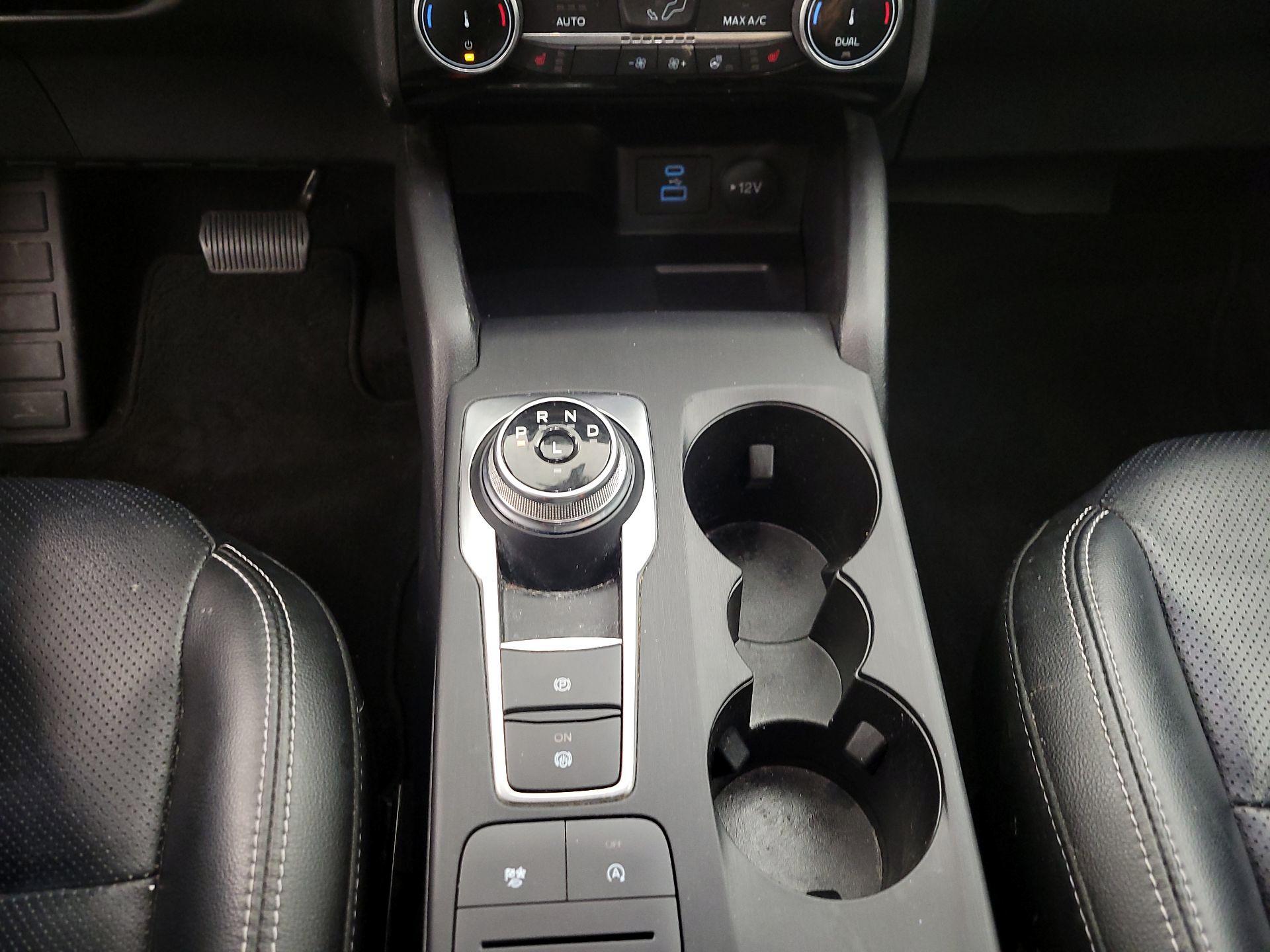 Thumbnail: 2022 Ford Escape - 17