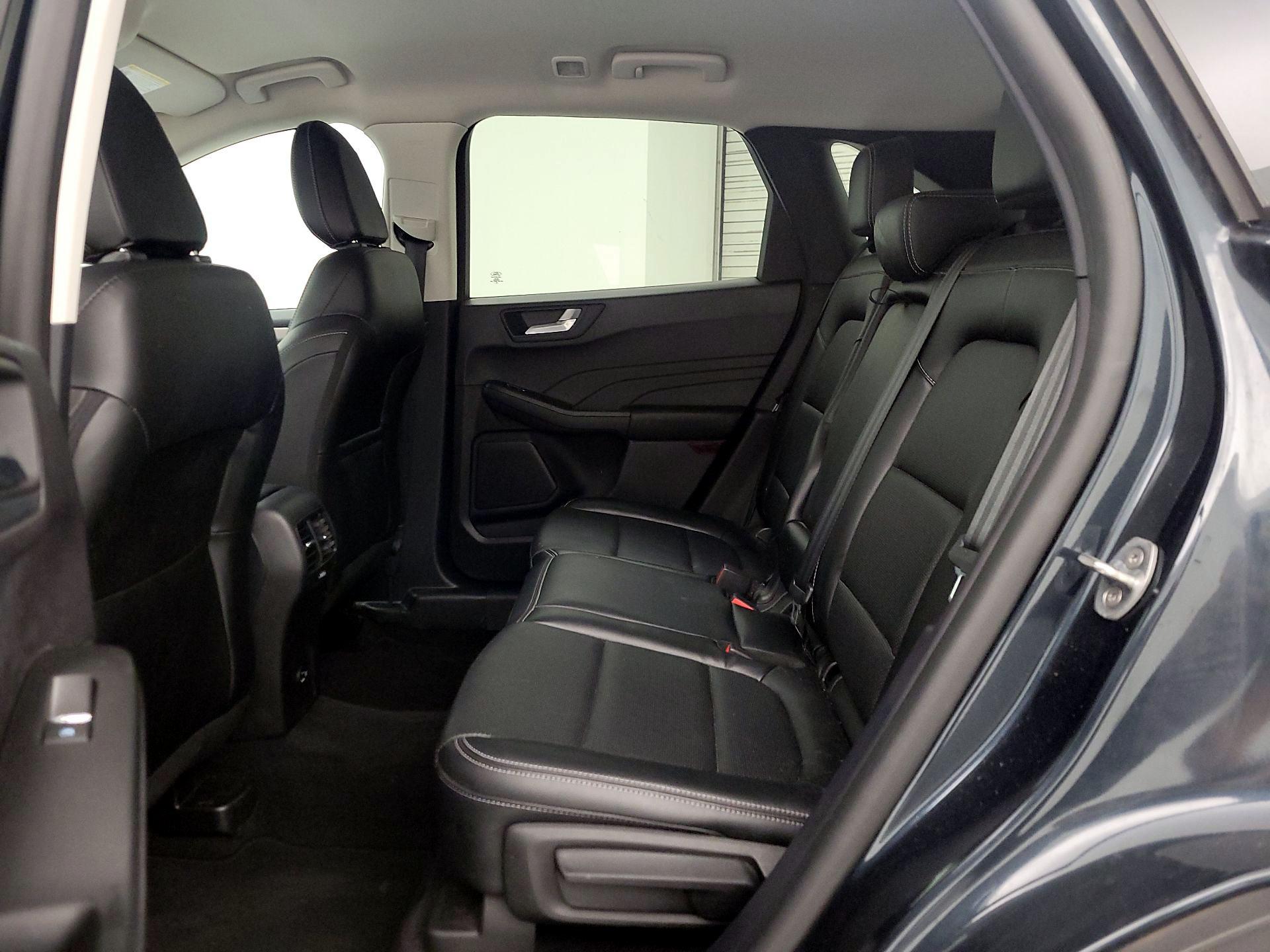 Thumbnail: 2022 Ford Escape - 19