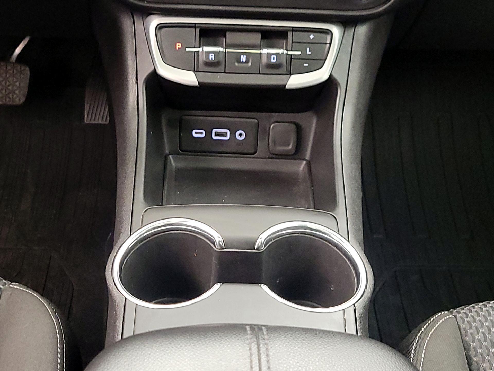 Thumbnail: 2022 GMC Terrain - 17