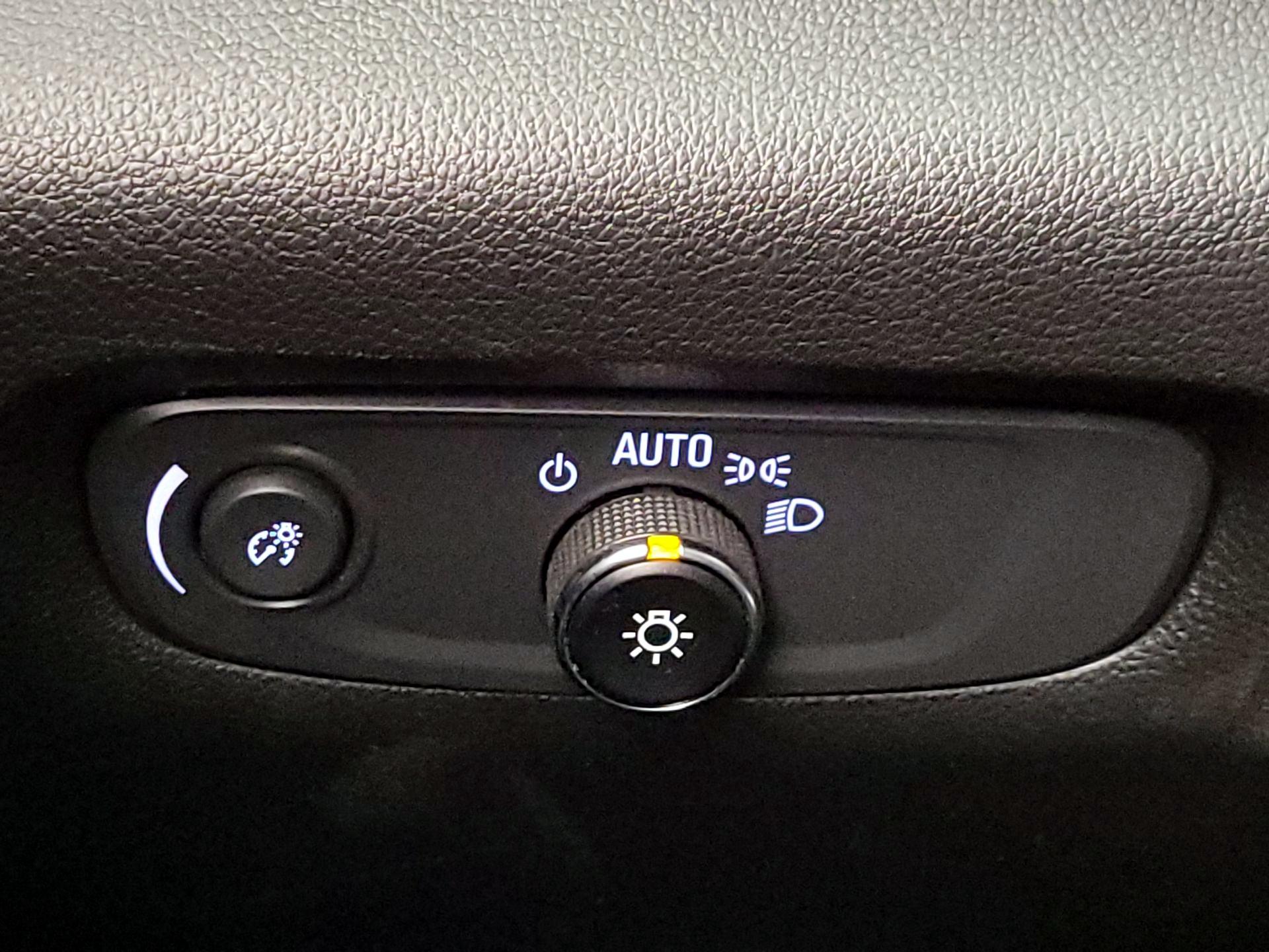 Thumbnail: 2023 Chevrolet Traverse - 13