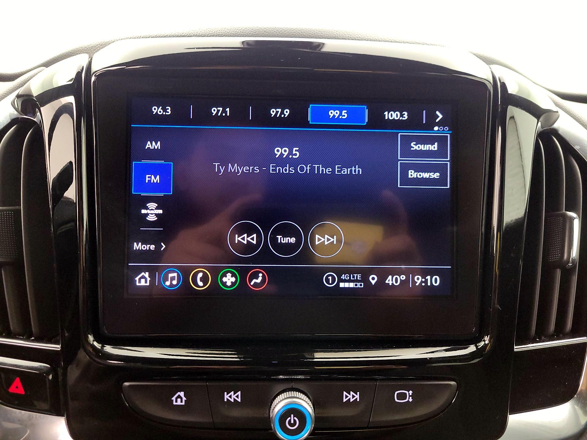 Thumbnail: 2023 Chevrolet Traverse - 15