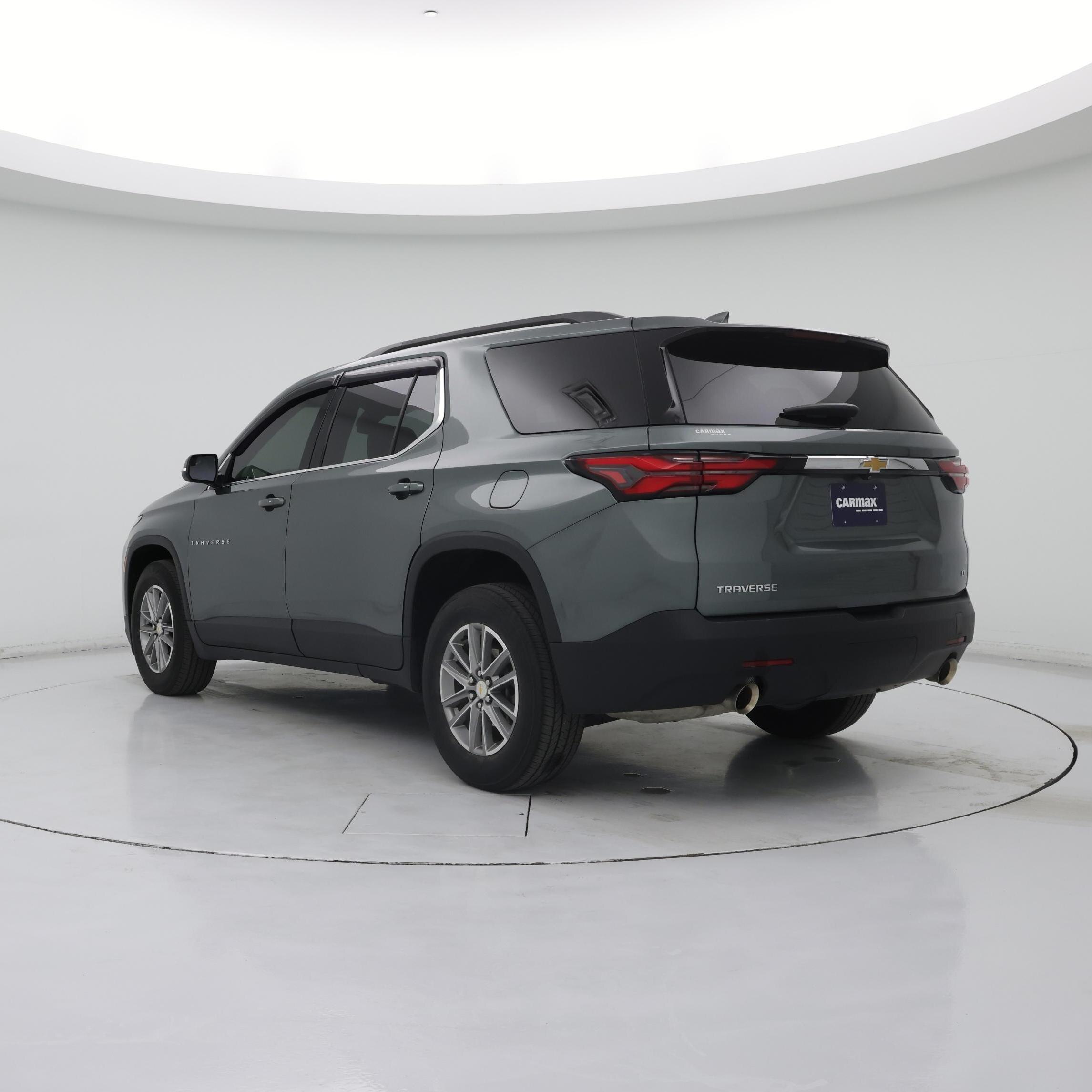 Thumbnail: 2023 Chevrolet Traverse - 2