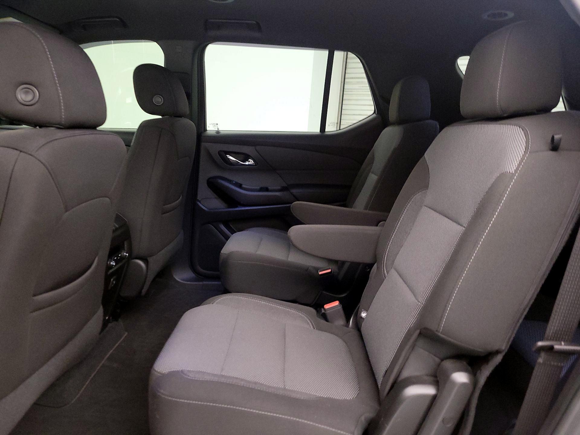 Thumbnail: 2023 Chevrolet Traverse - 19