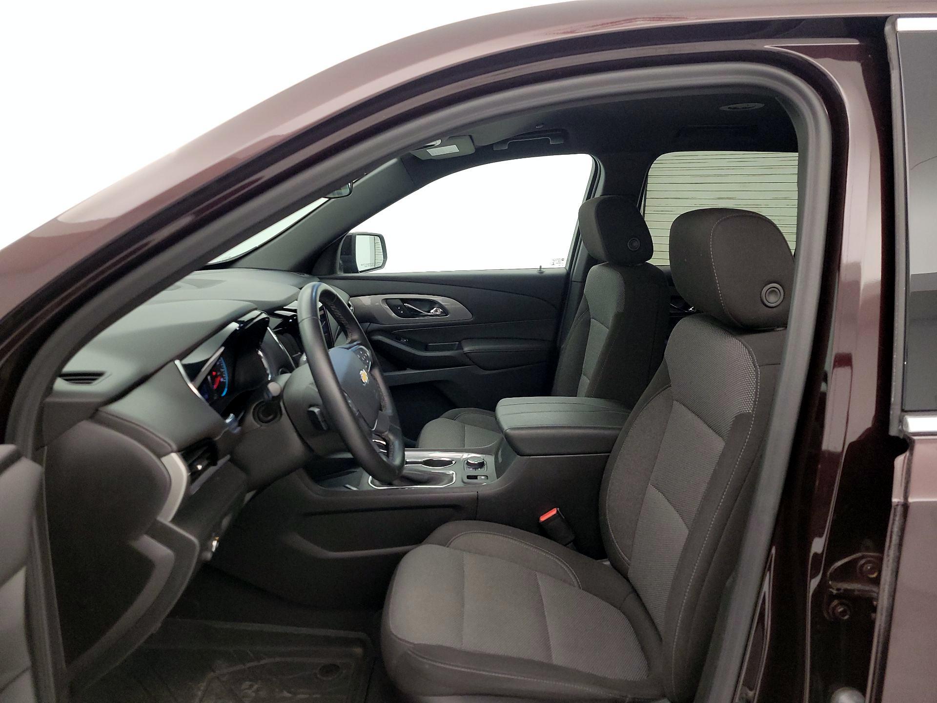 Thumbnail: 2023 Chevrolet Traverse - 11