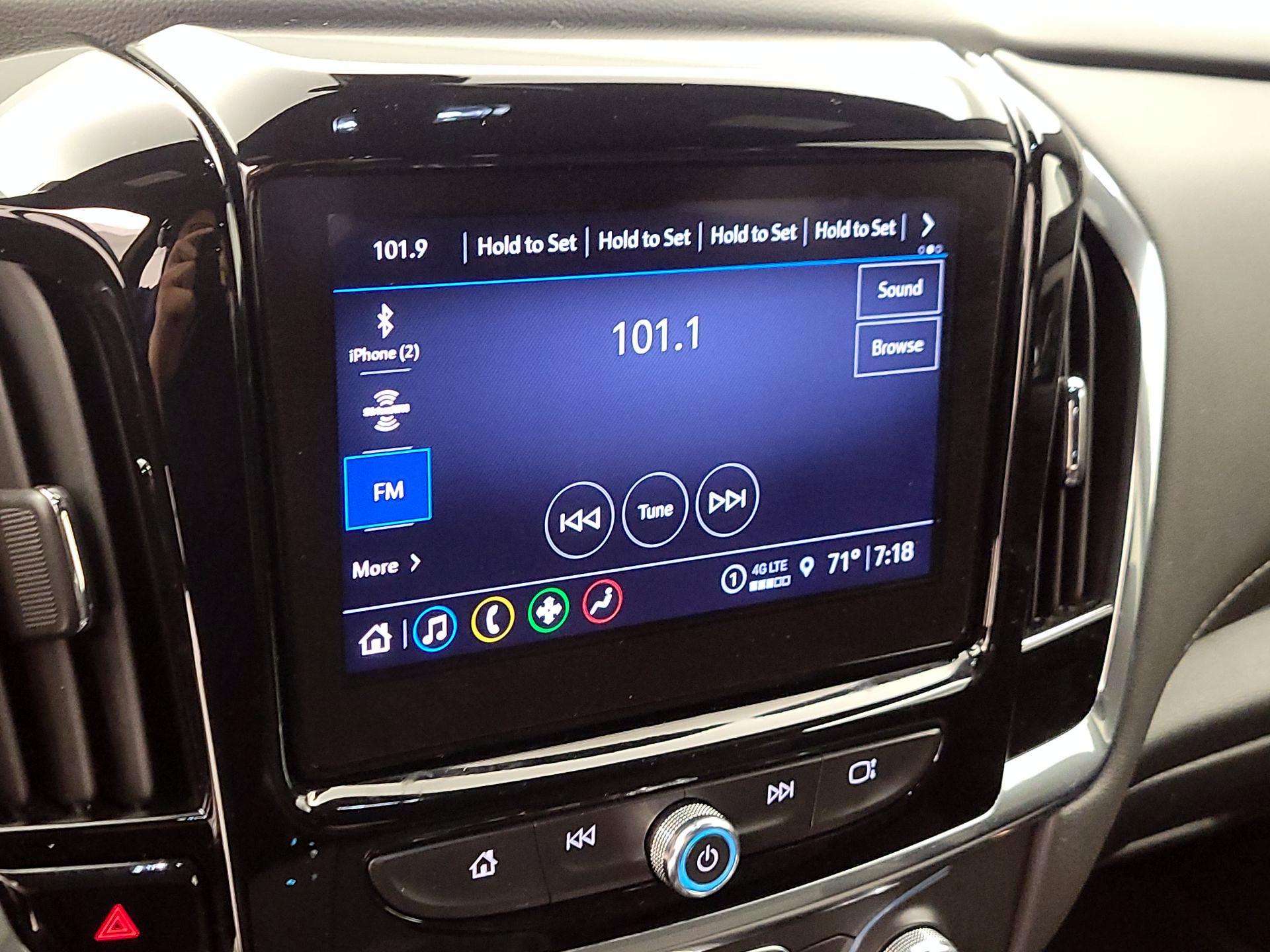 Thumbnail: 2023 Chevrolet Traverse - 15