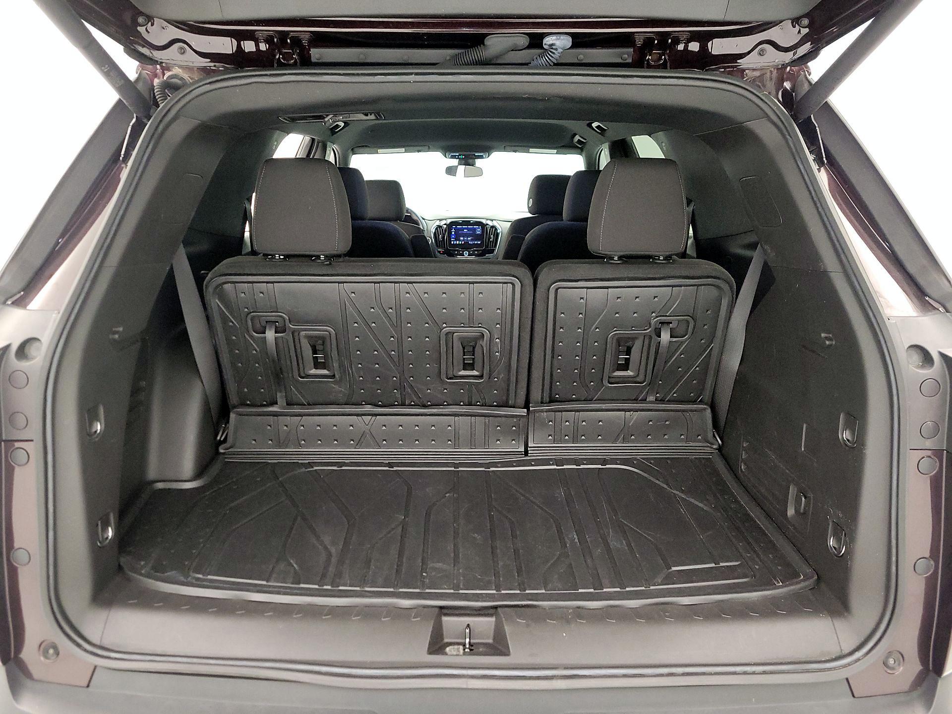 Thumbnail: 2023 Chevrolet Traverse - 20