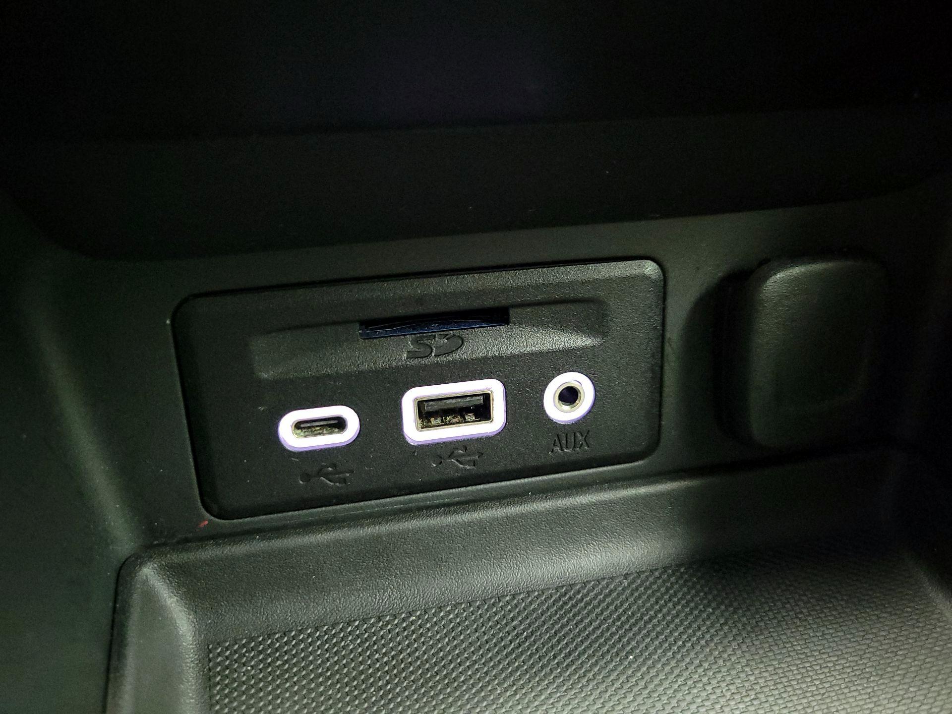 Thumbnail: 2023 GMC Terrain - 17