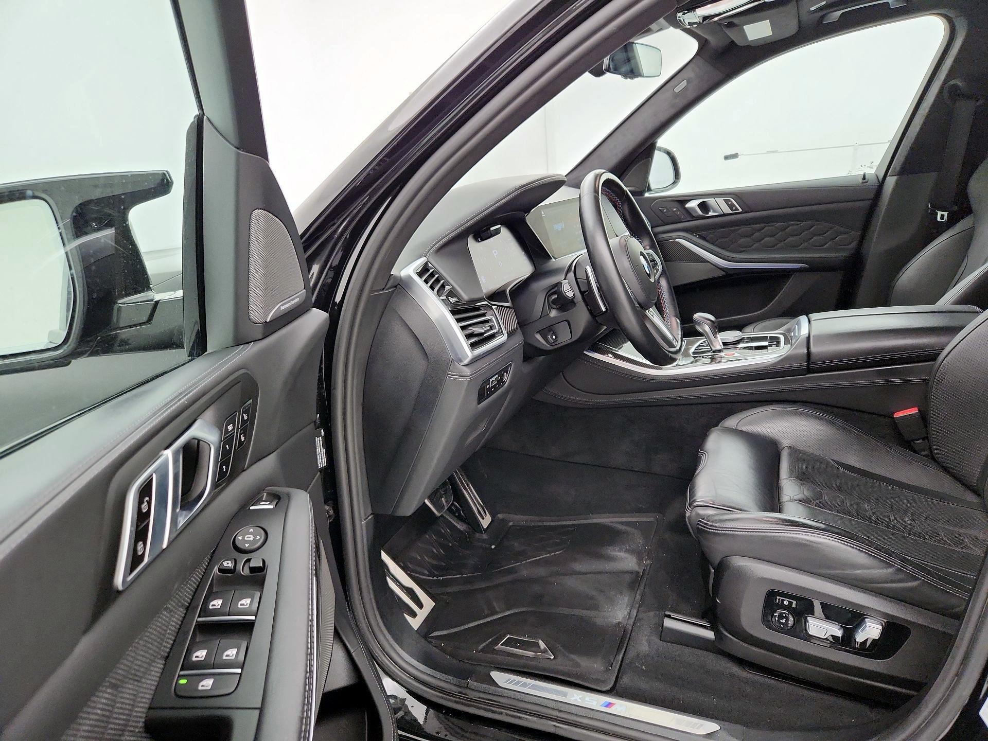 Thumbnail: 2022 BMW X5 - 11