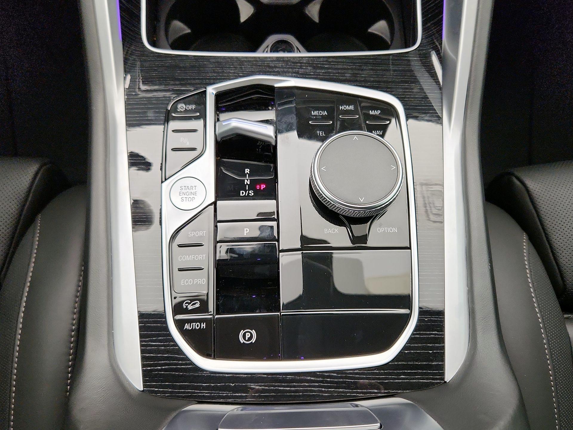 Thumbnail: 2024 BMW X6 - 18