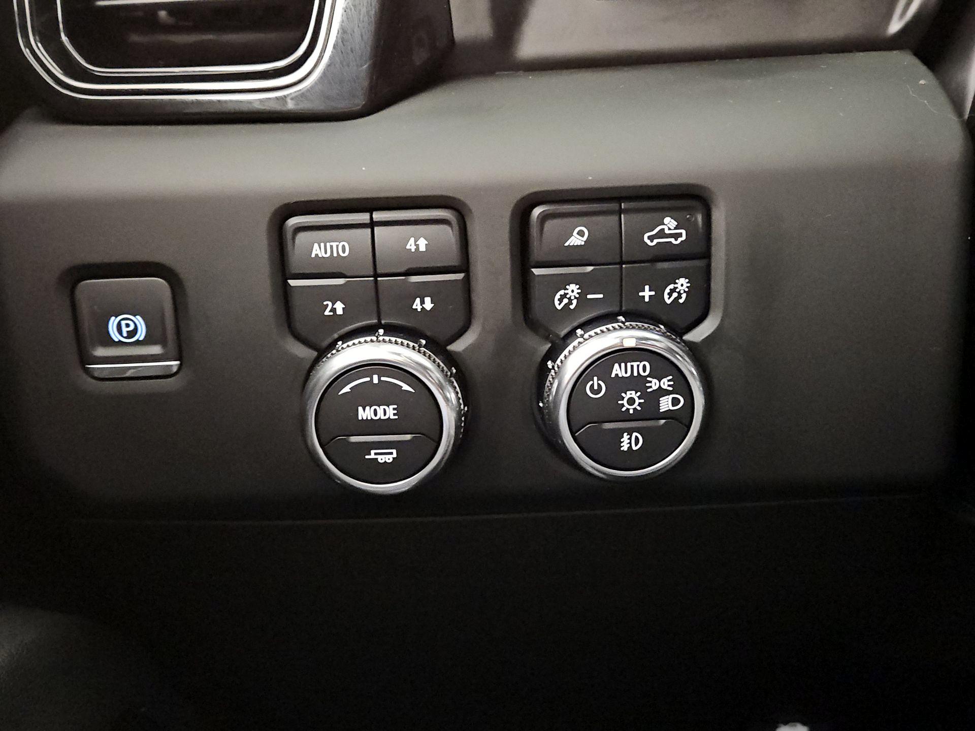 Thumbnail: 2024 GMC Sierra 1500 - 13