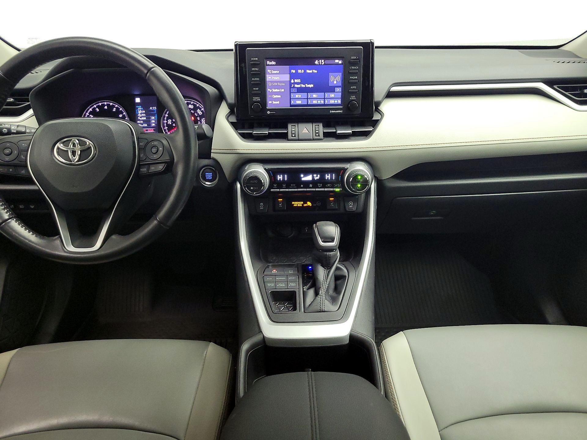 Thumbnail: 2022 Toyota RAV4 - 9