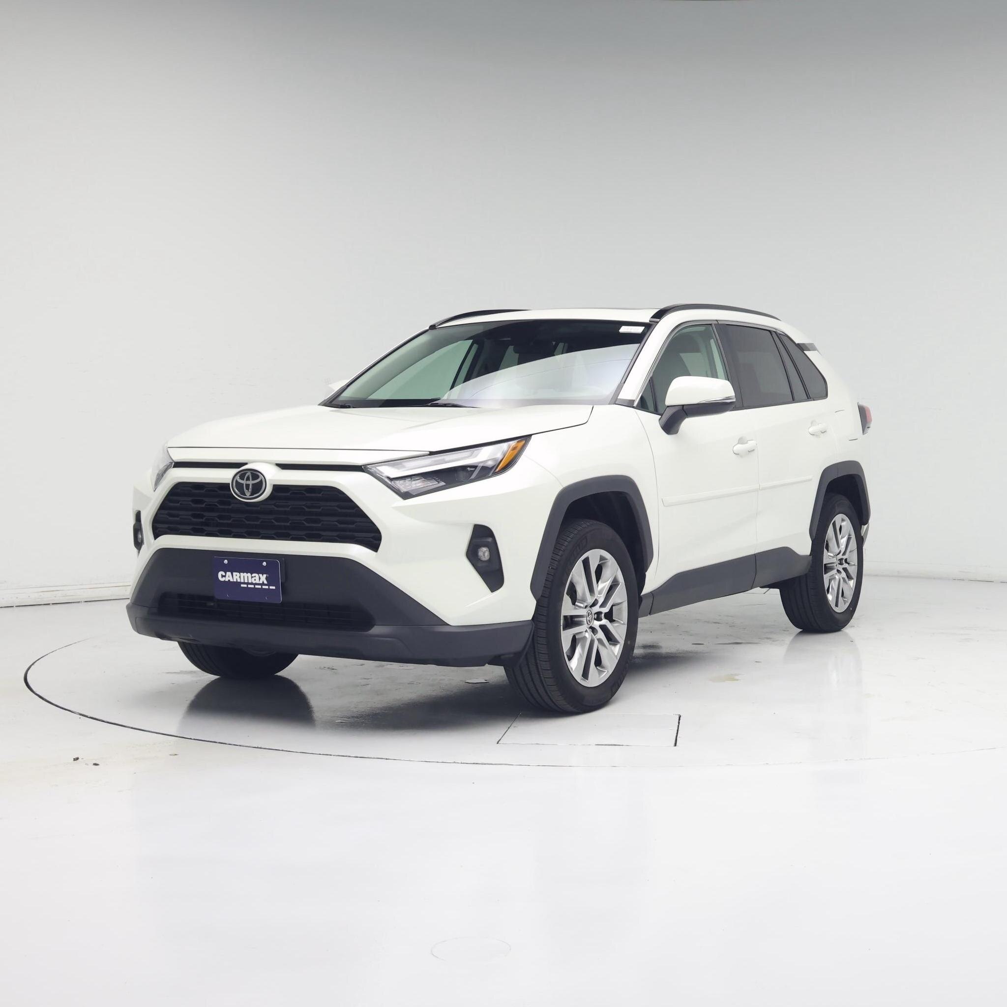 Thumbnail: 2022 Toyota RAV4 - 4