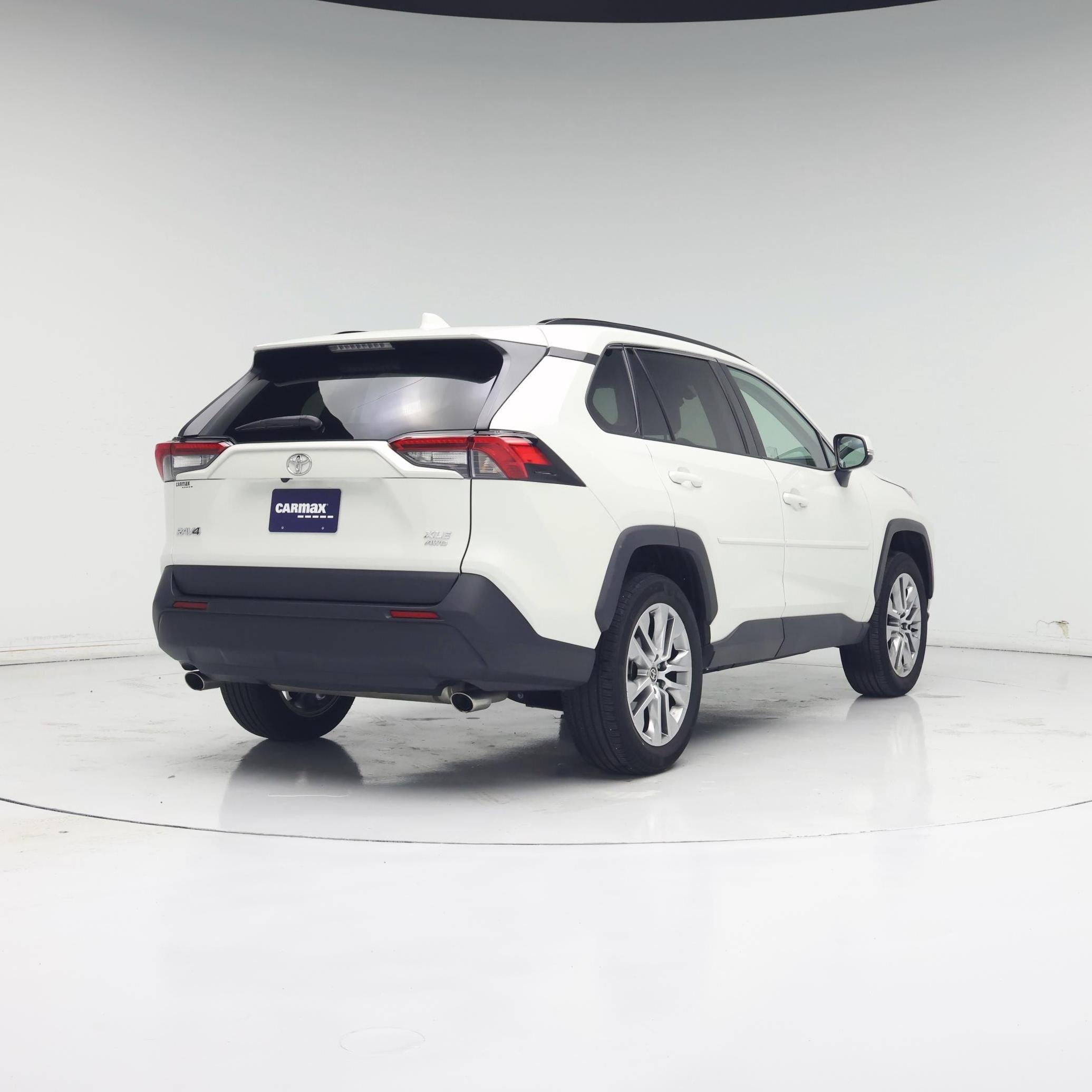 Thumbnail: 2022 Toyota RAV4 - 8