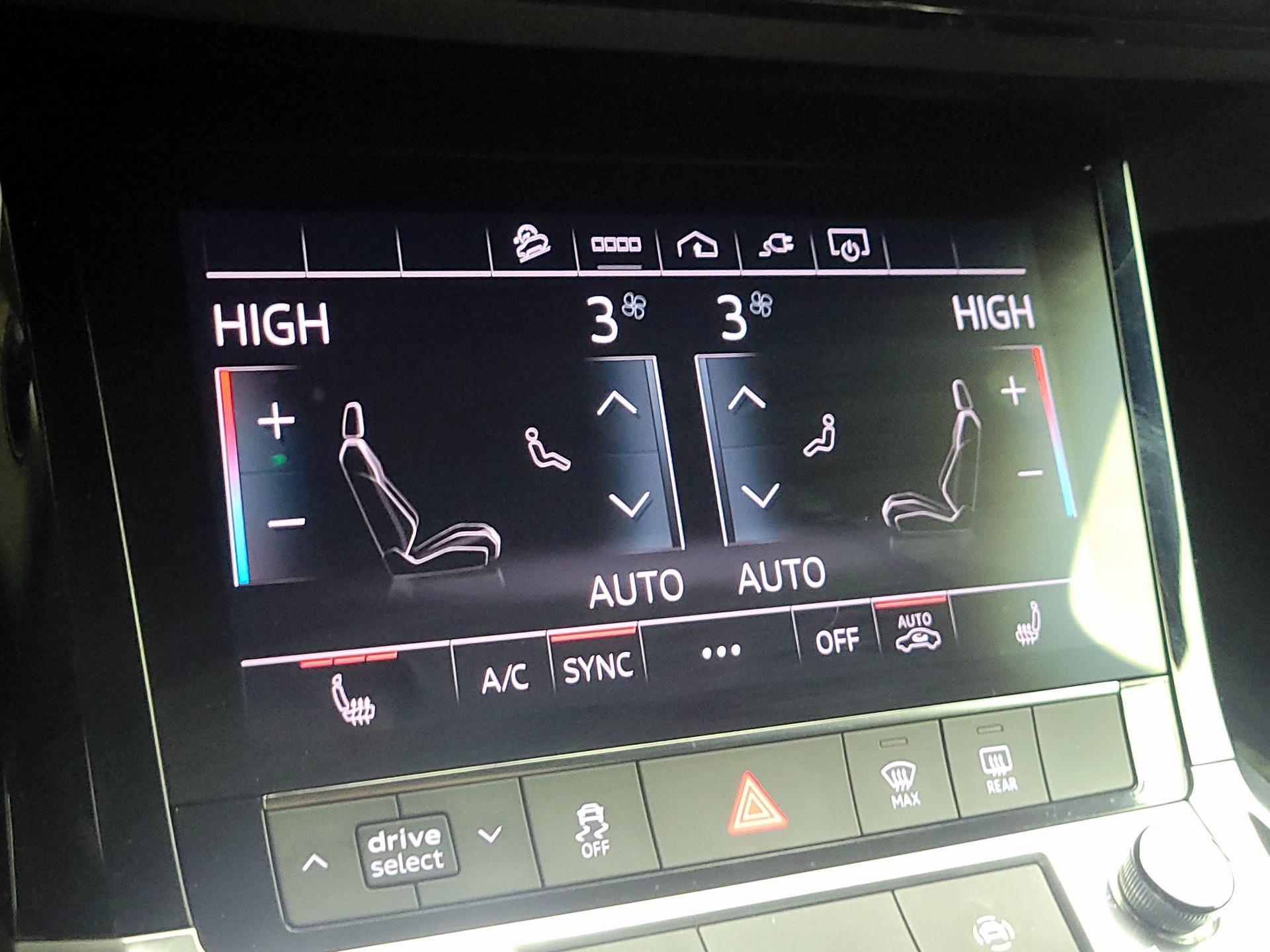 Thumbnail: 2024 Audi Q8 e-tron - 16