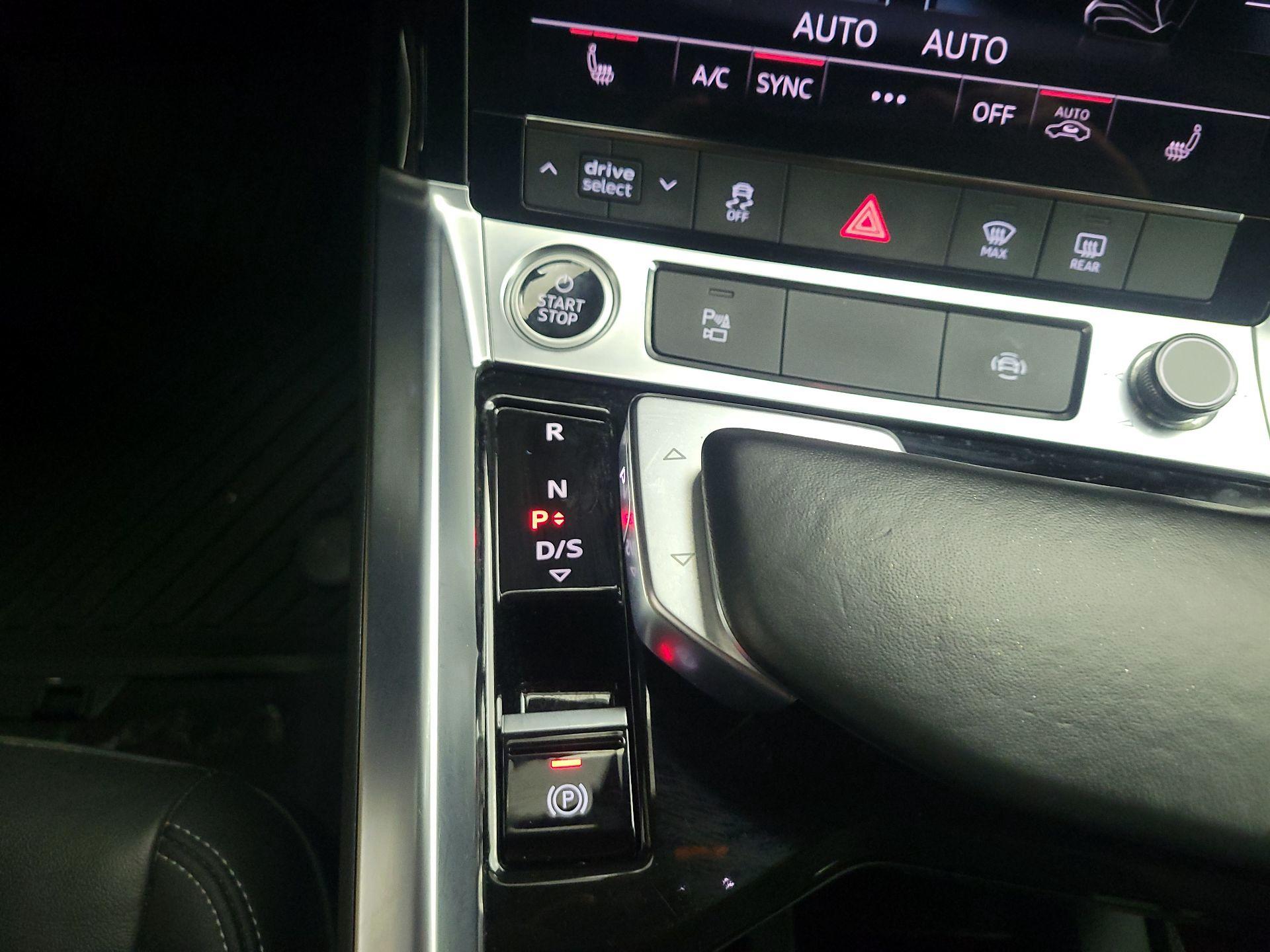 Thumbnail: 2024 Audi Q8 e-tron - 17