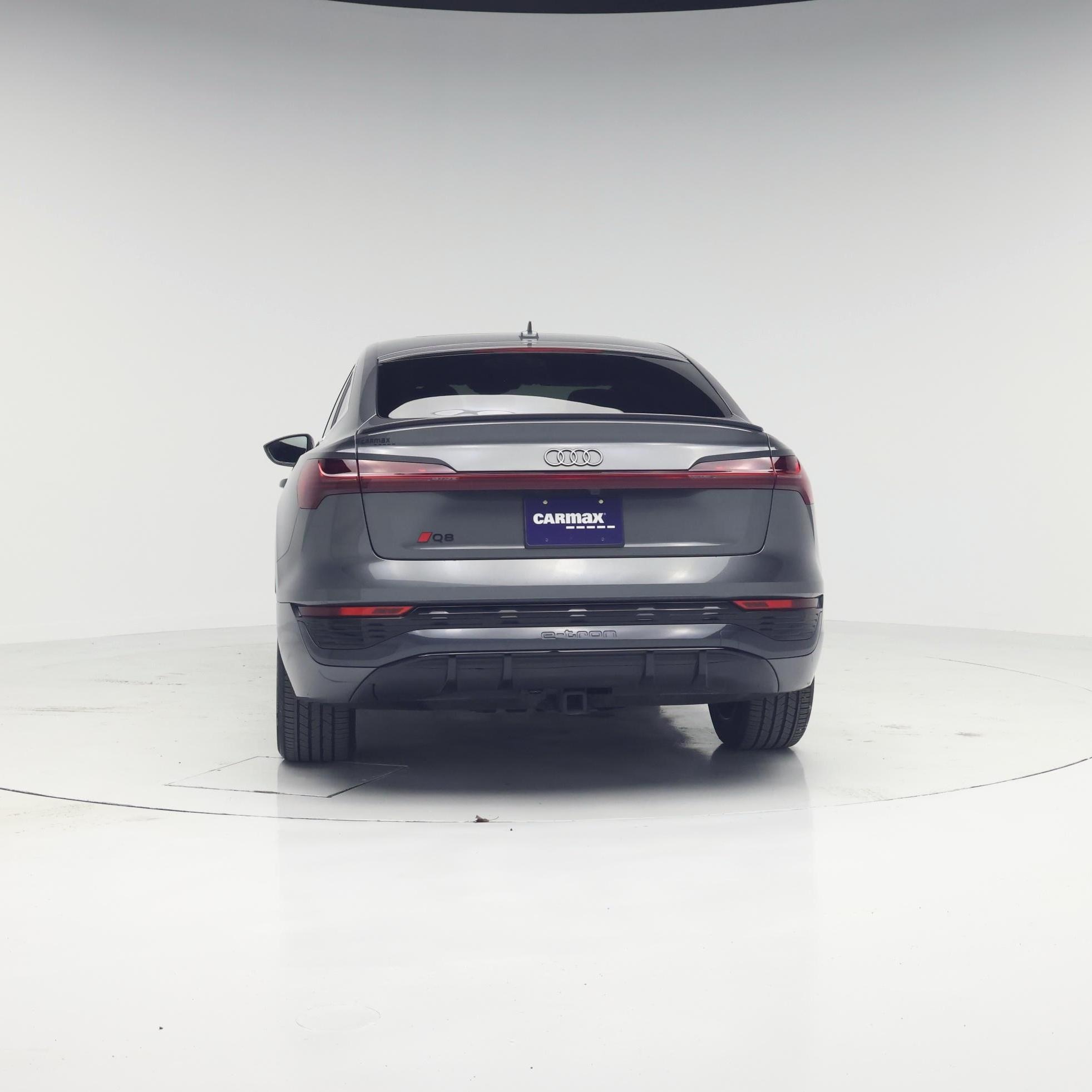 Thumbnail: 2024 Audi Q8 e-tron - 6