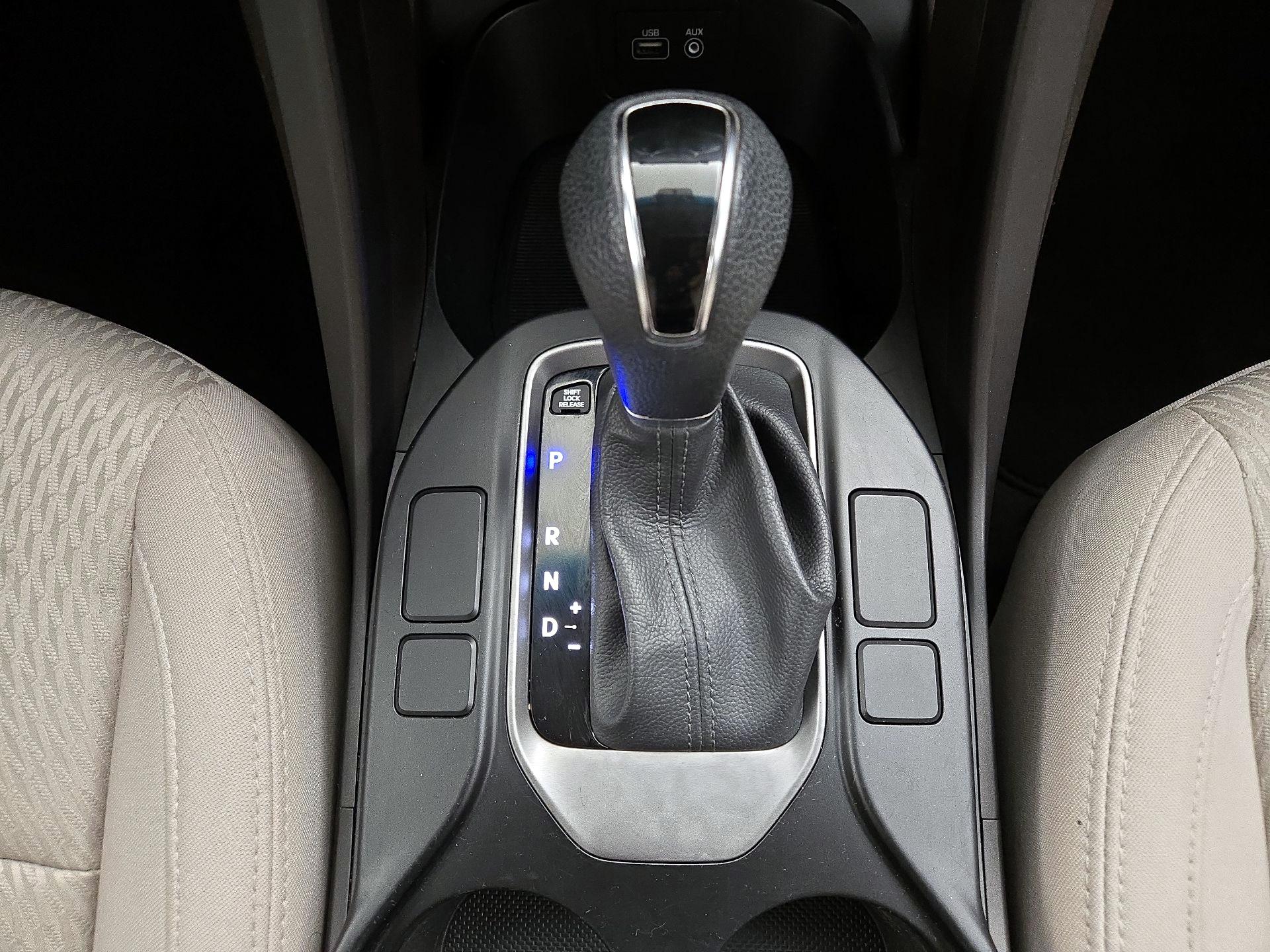 Thumbnail: 2018 Hyundai Santa Fe - 17