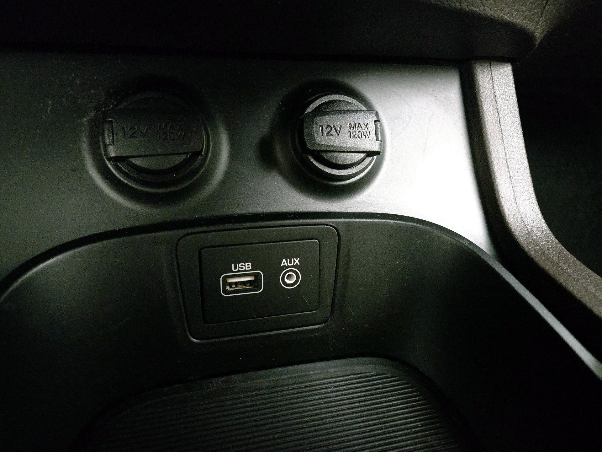 Thumbnail: 2018 Hyundai Santa Fe - 18