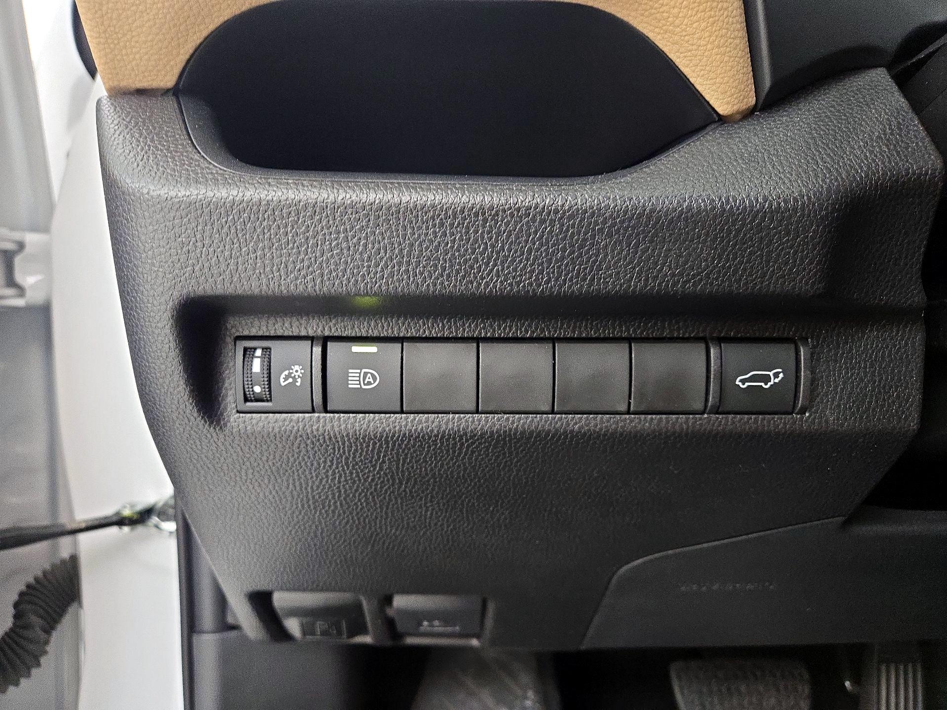 Thumbnail: 2025 Toyota RAV4 - 13