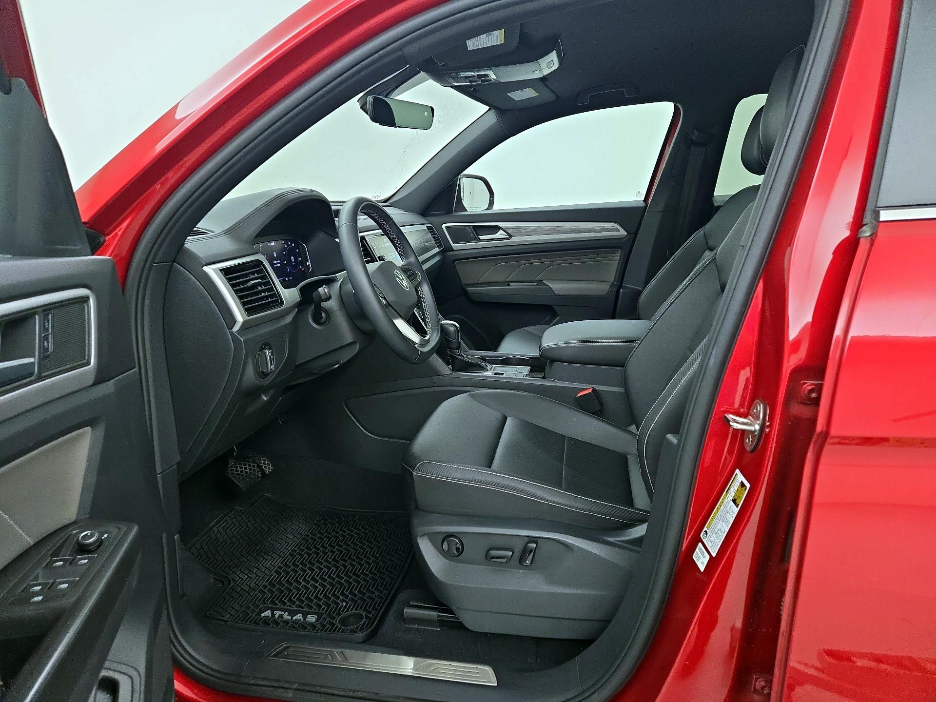 Thumbnail: 2023 Volkswagen Atlas - 11