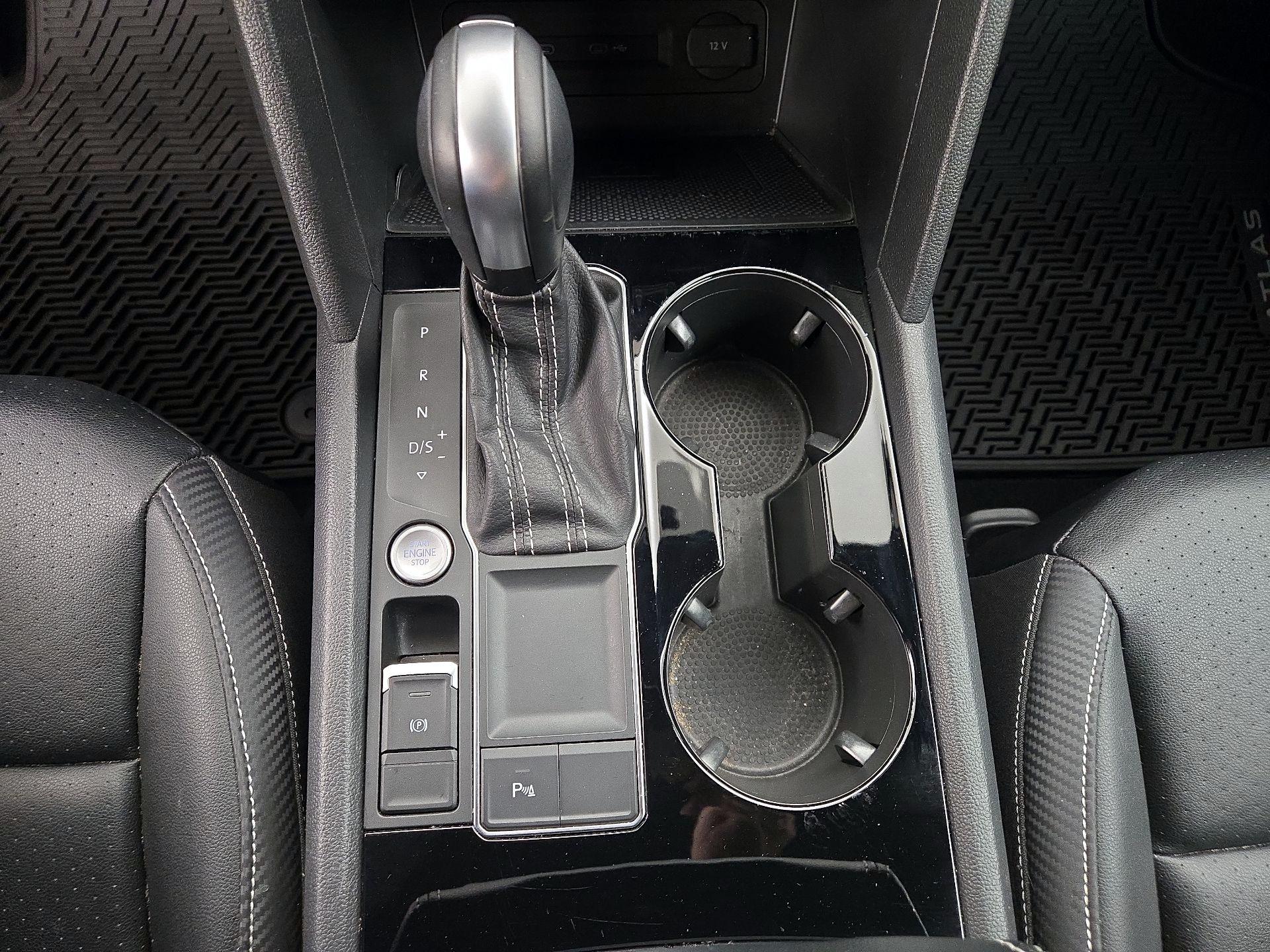 Thumbnail: 2023 Volkswagen Atlas - 17