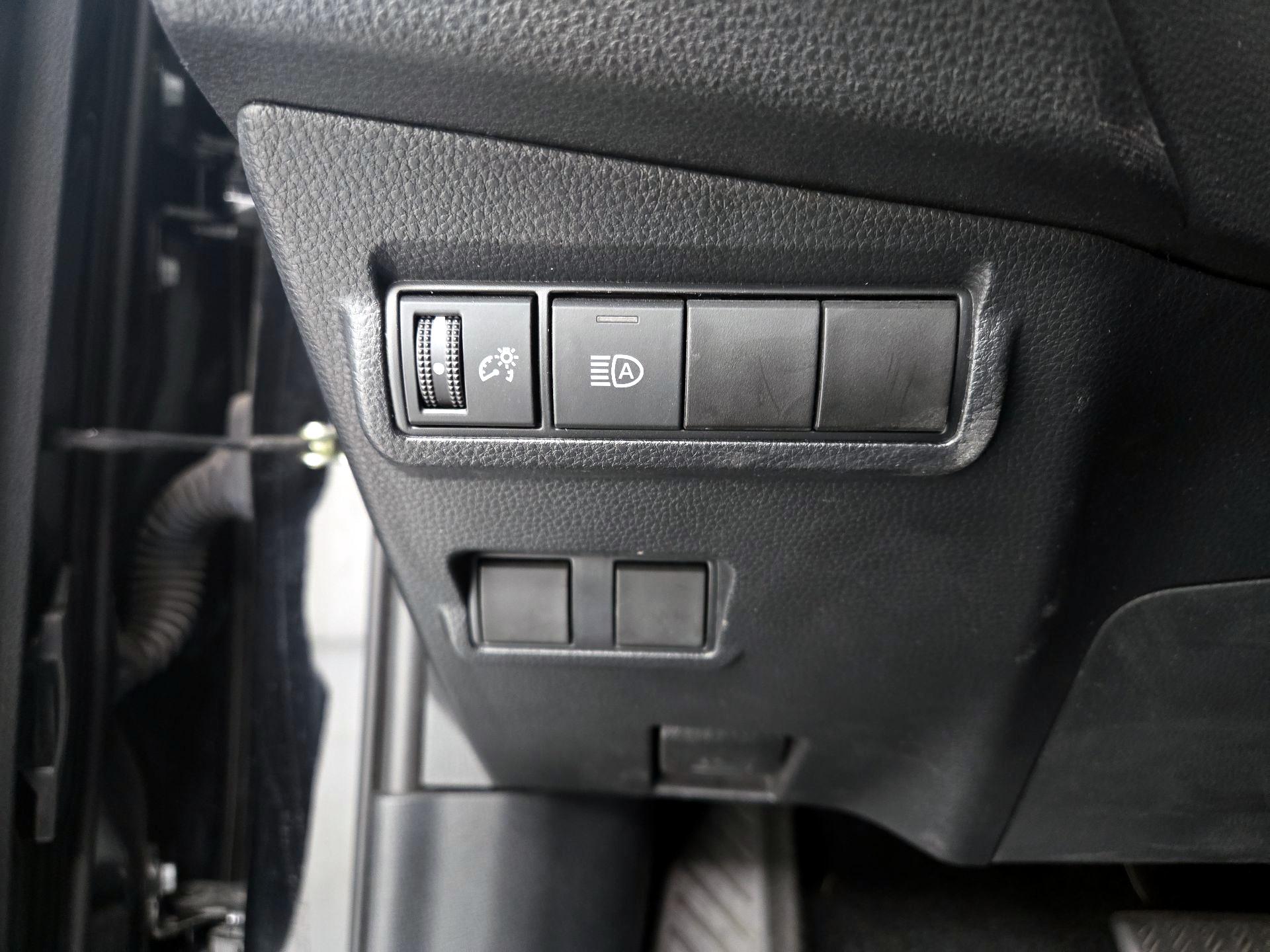 Thumbnail: 2022 Toyota Corolla Cross - 13