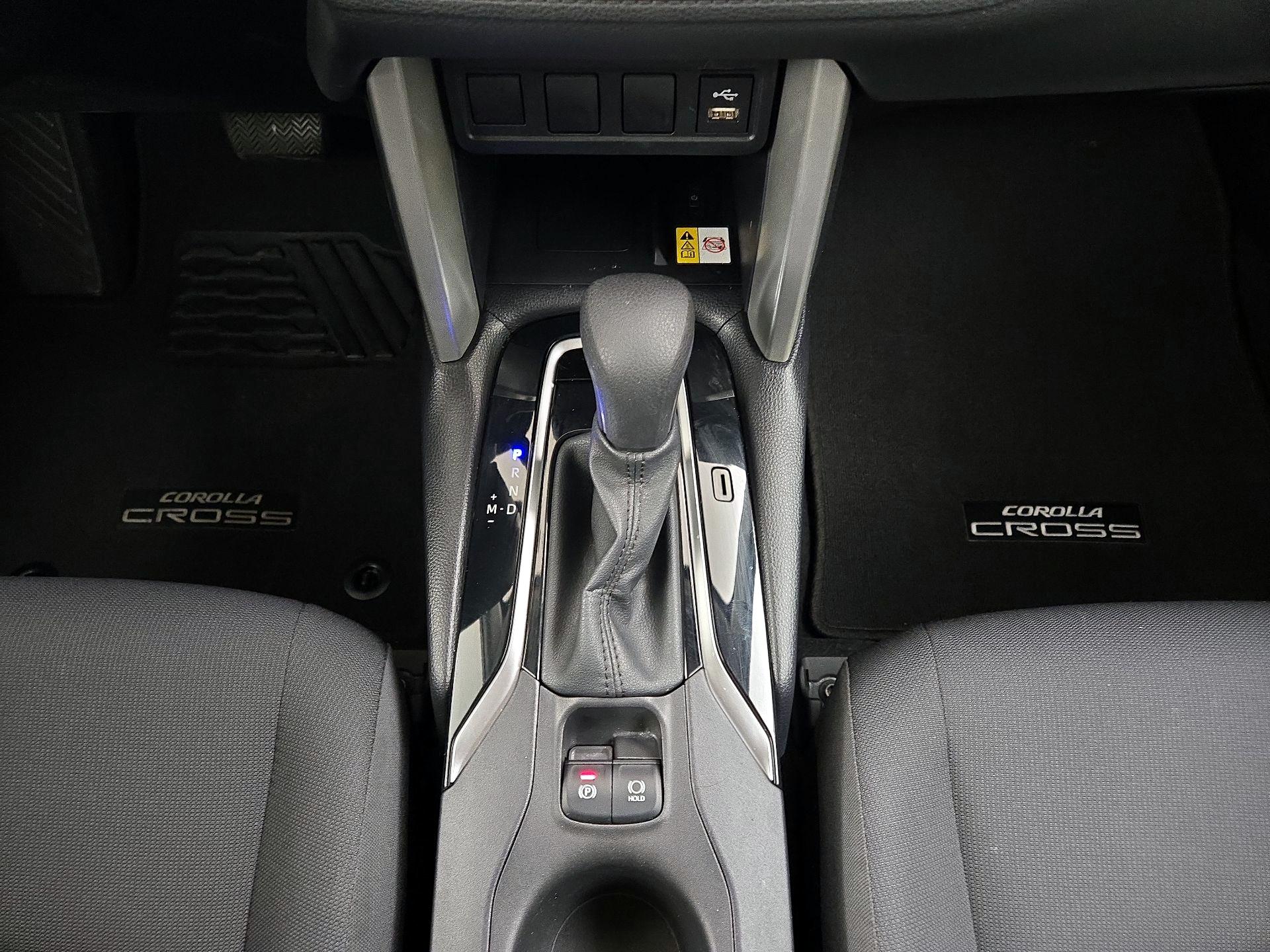 Thumbnail: 2022 Toyota Corolla Cross - 17