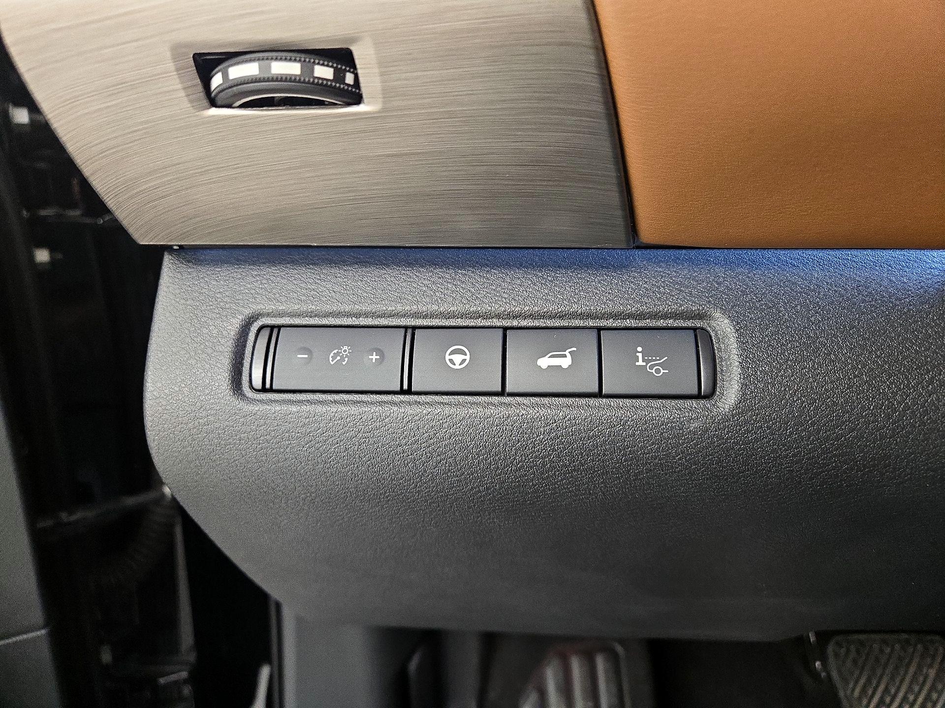 Thumbnail: 2023 Nissan Pathfinder - 13