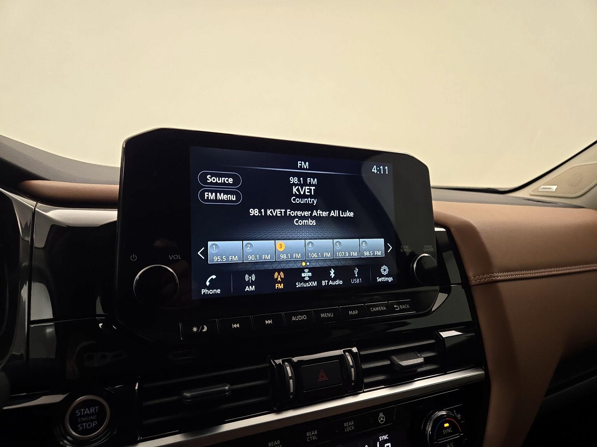 Thumbnail: 2023 Nissan Pathfinder - 16