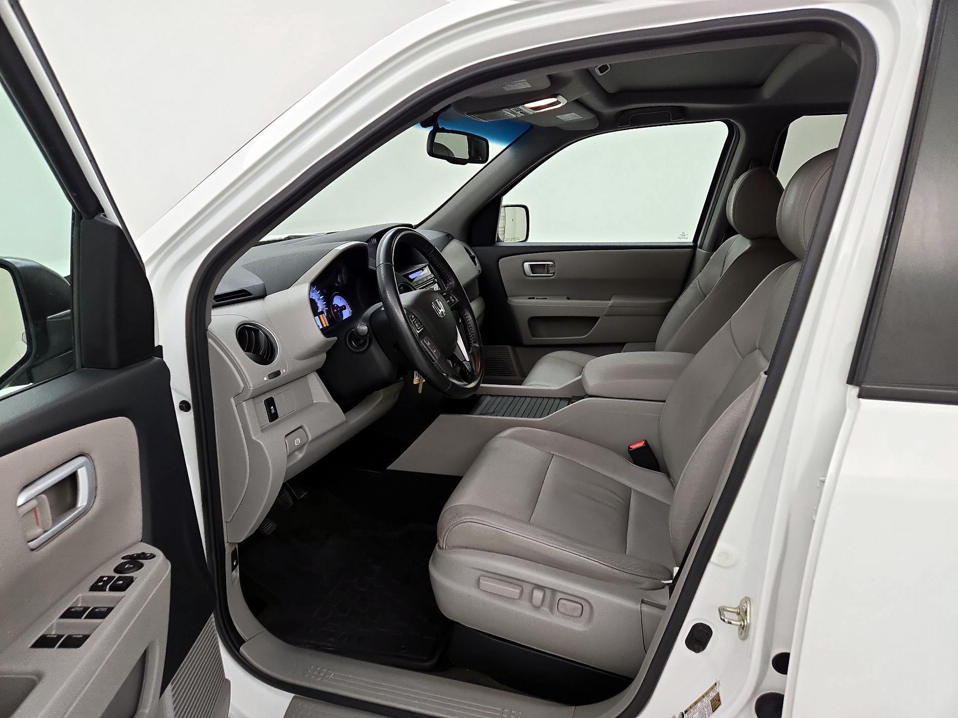 Thumbnail: 2015 Honda Pilot - 11