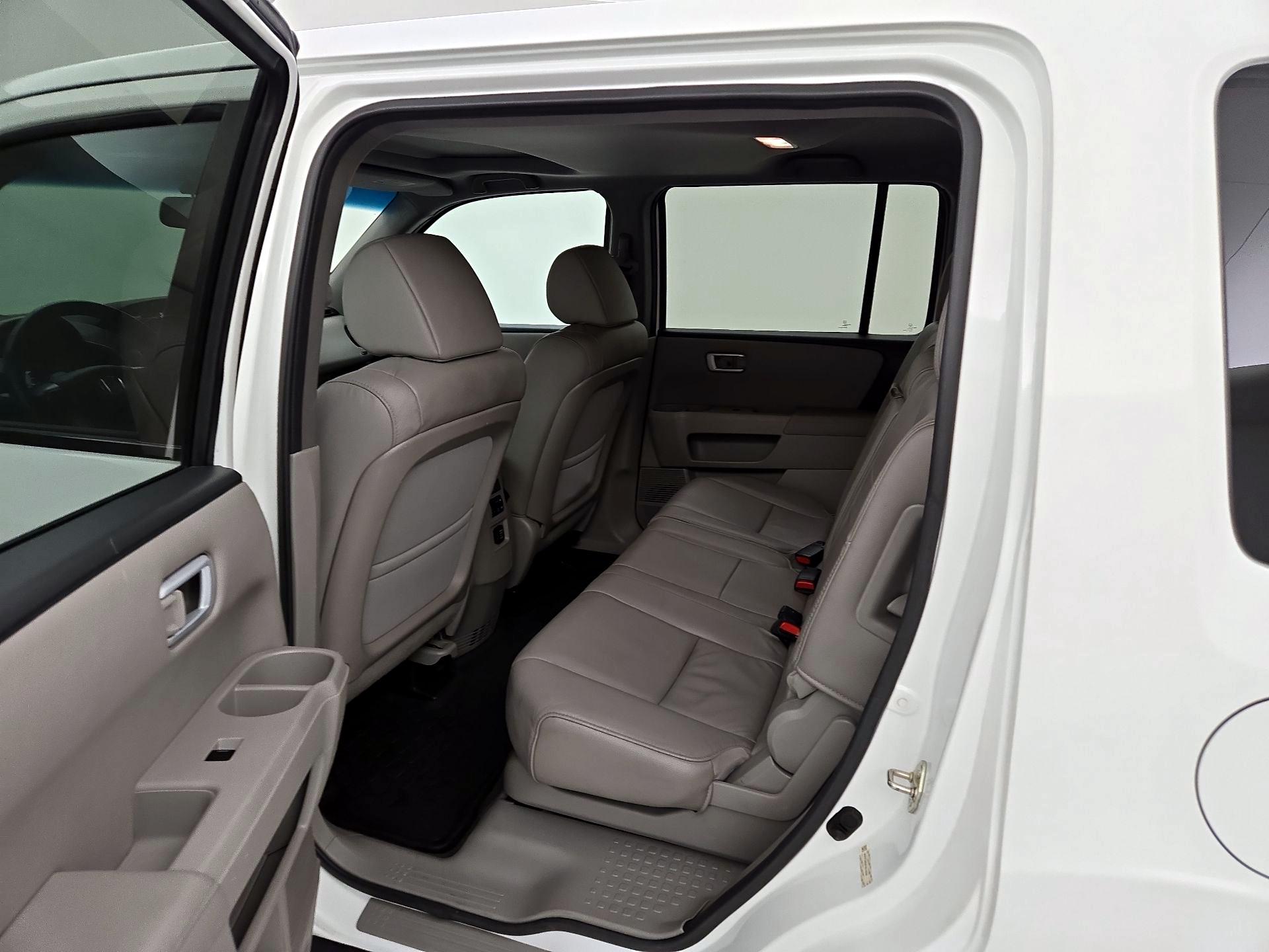 Thumbnail: 2015 Honda Pilot - 20