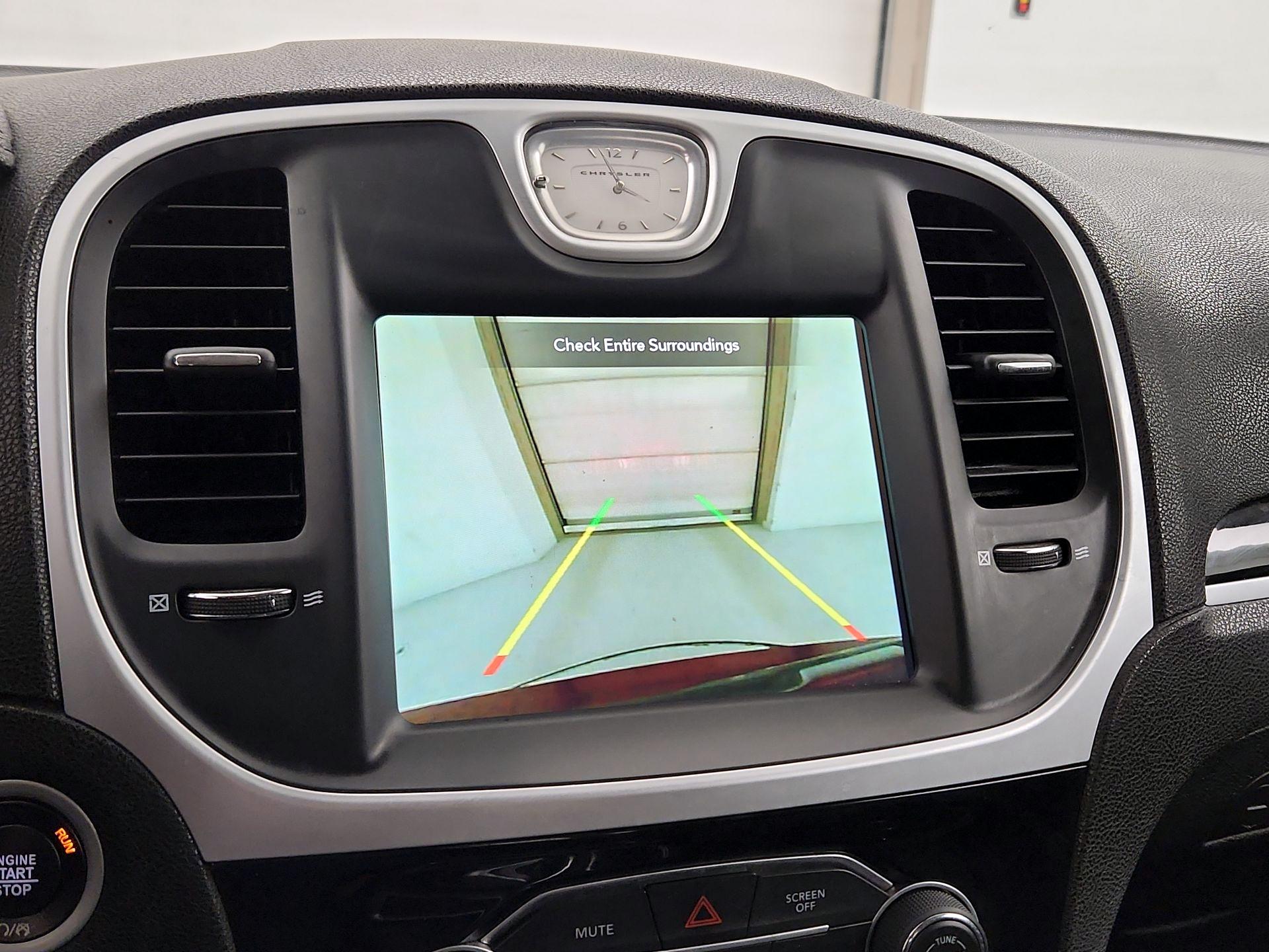 Thumbnail: 2023 Chrysler 300 - 14