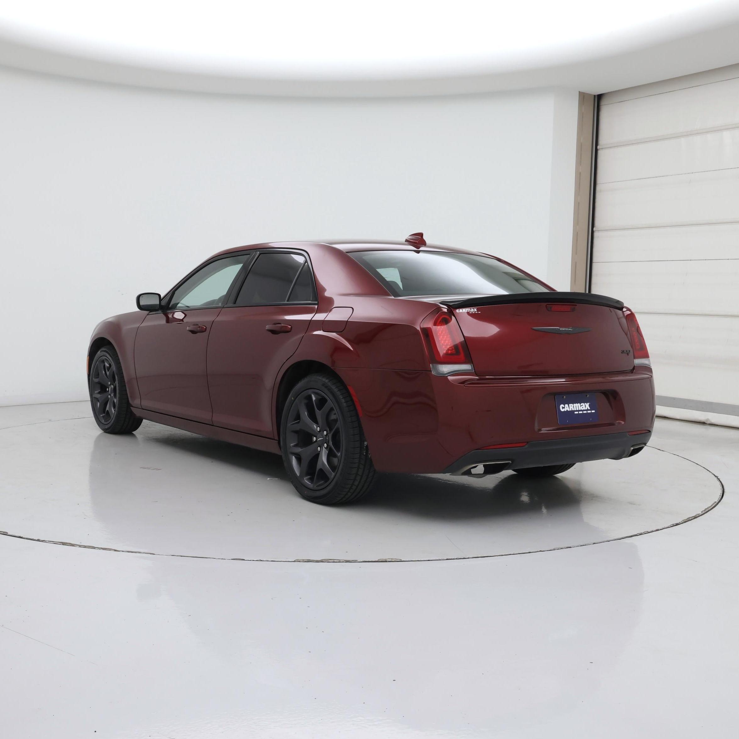 Thumbnail: 2023 Chrysler 300 - 2