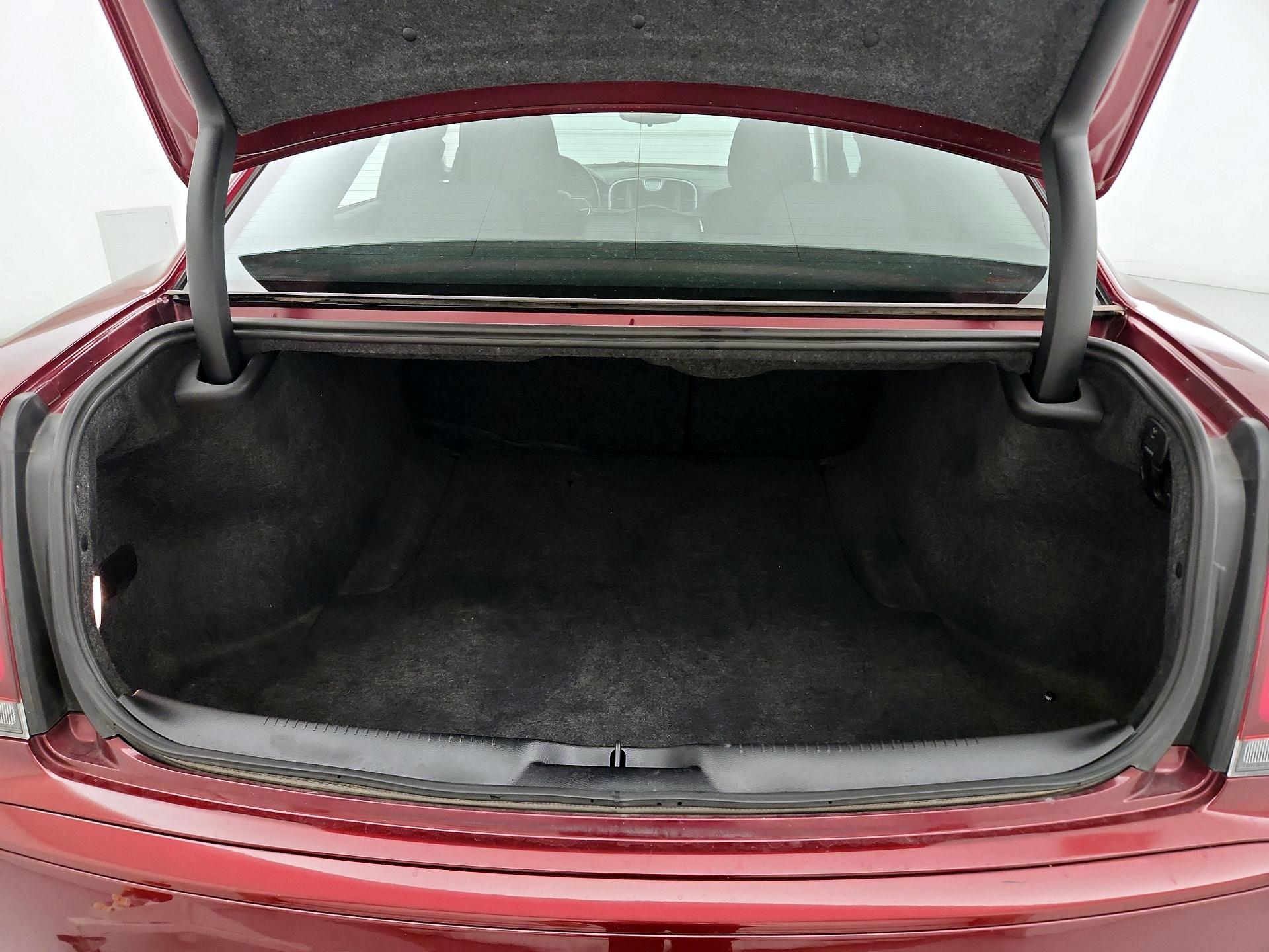 Thumbnail: 2023 Chrysler 300 - 19