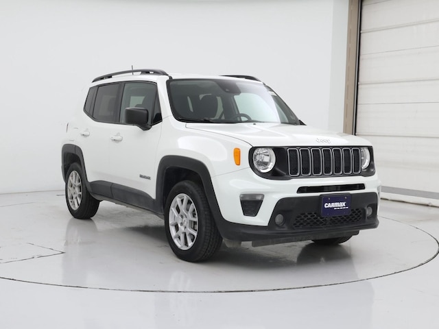 White 2022 Jeep Renegade Latitude 4WD SUV / Crossover Four-Wheel Drive Automatic
