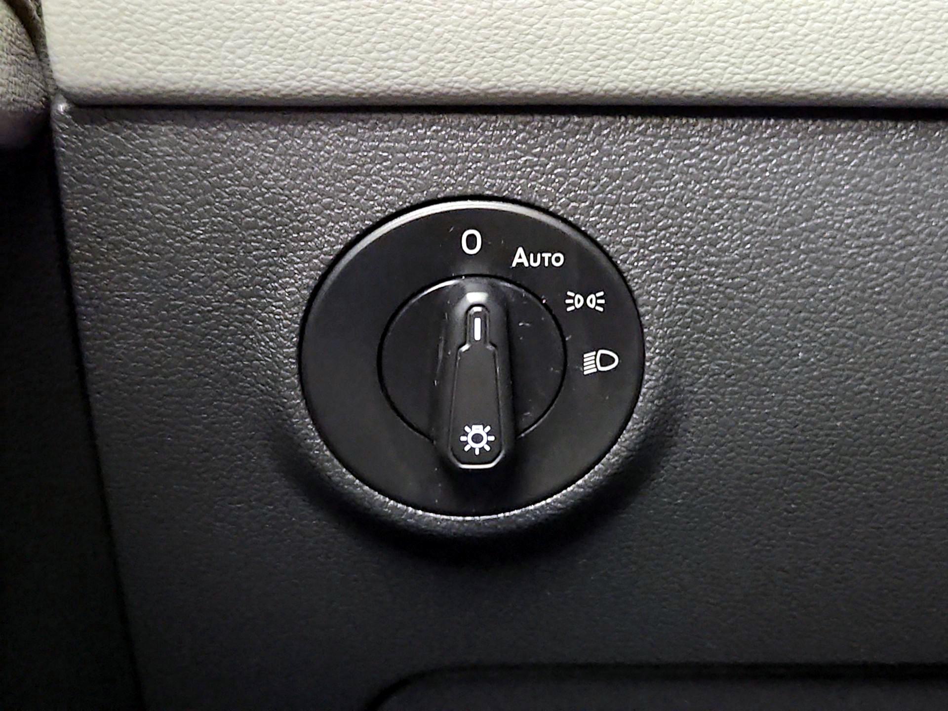 Thumbnail: 2024 Volkswagen Taos - 13