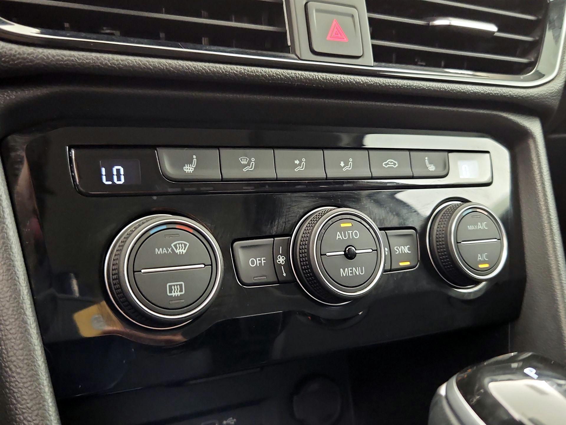 Thumbnail: 2024 Volkswagen Taos - 16