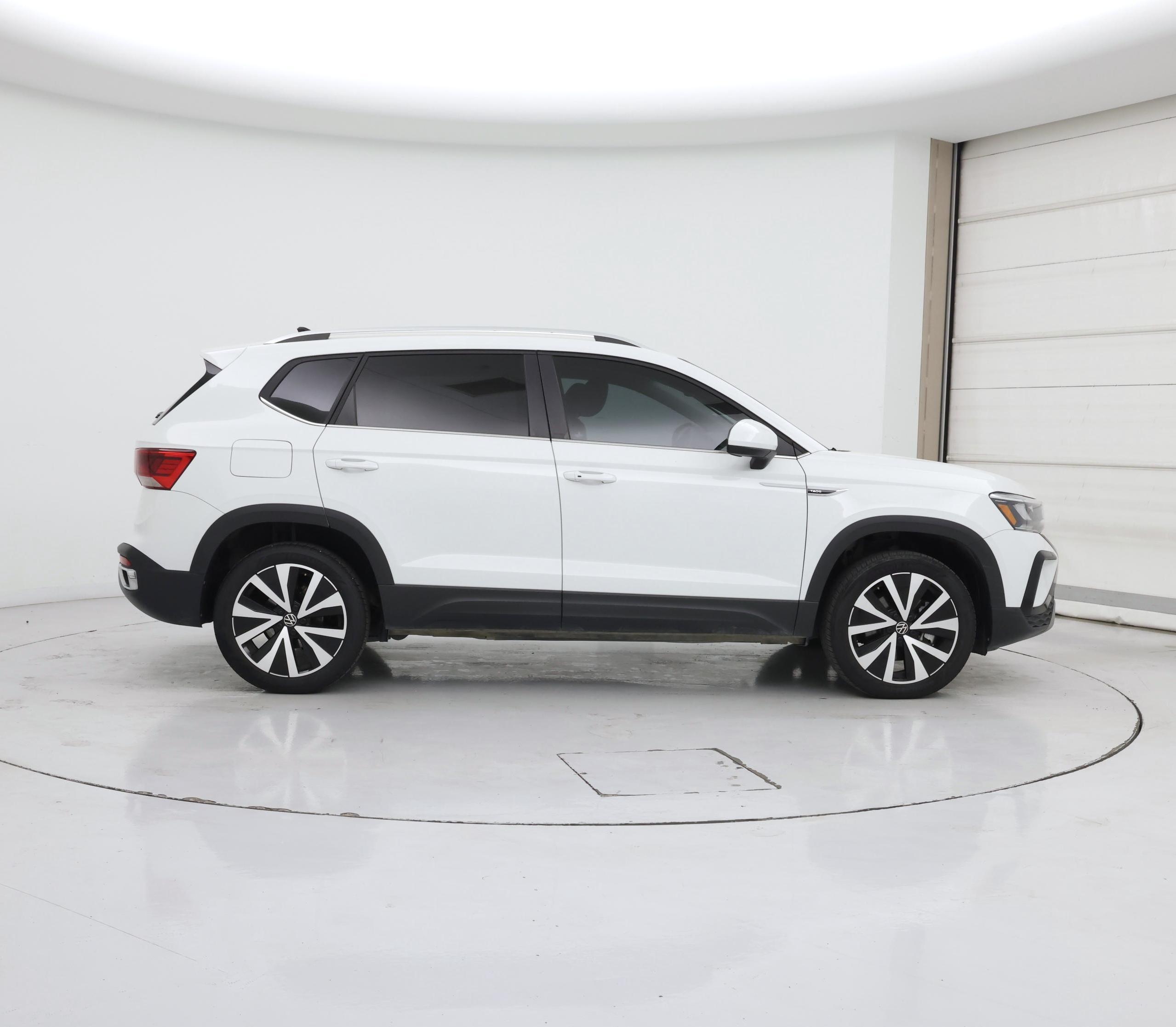 Thumbnail: 2024 Volkswagen Taos - 7