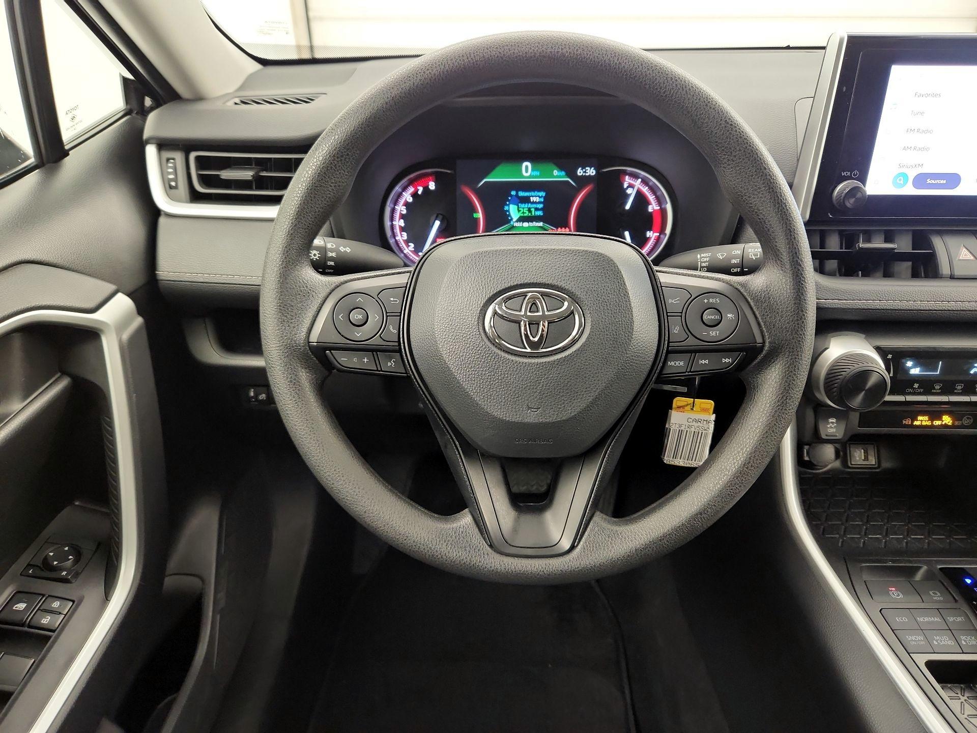 Thumbnail: 2025 Toyota RAV4 - 10